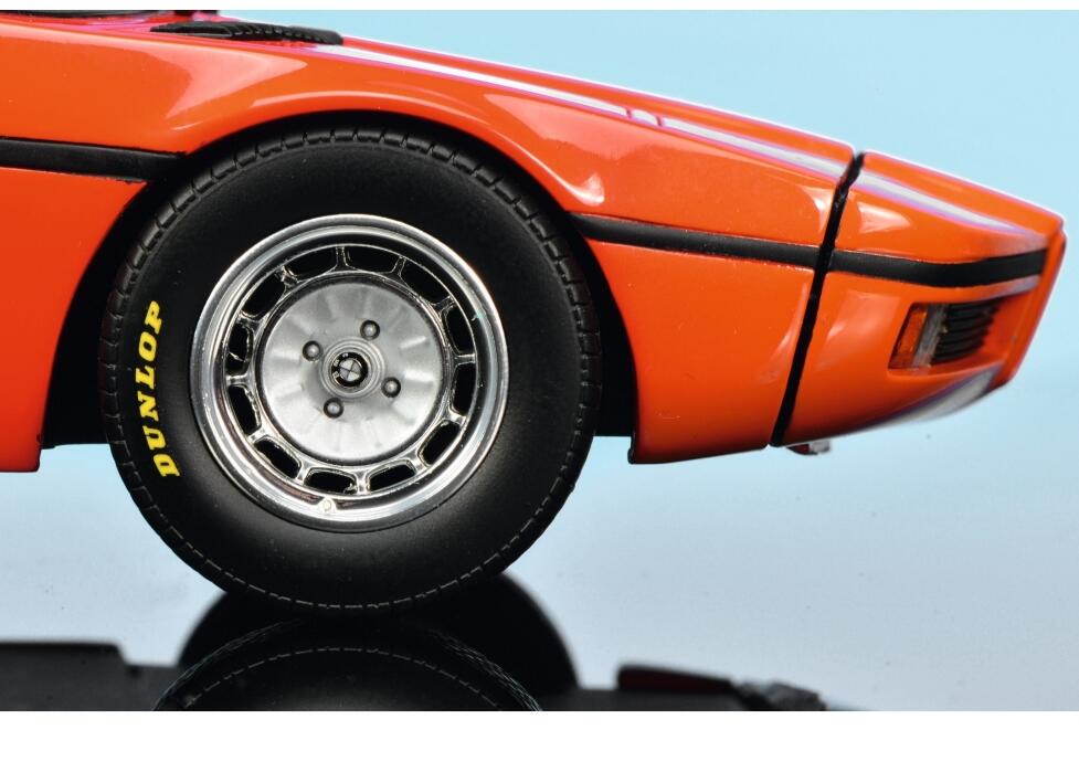 Schuco 1:18 1972 BMW Turbo X1 E25 Orange 450008900