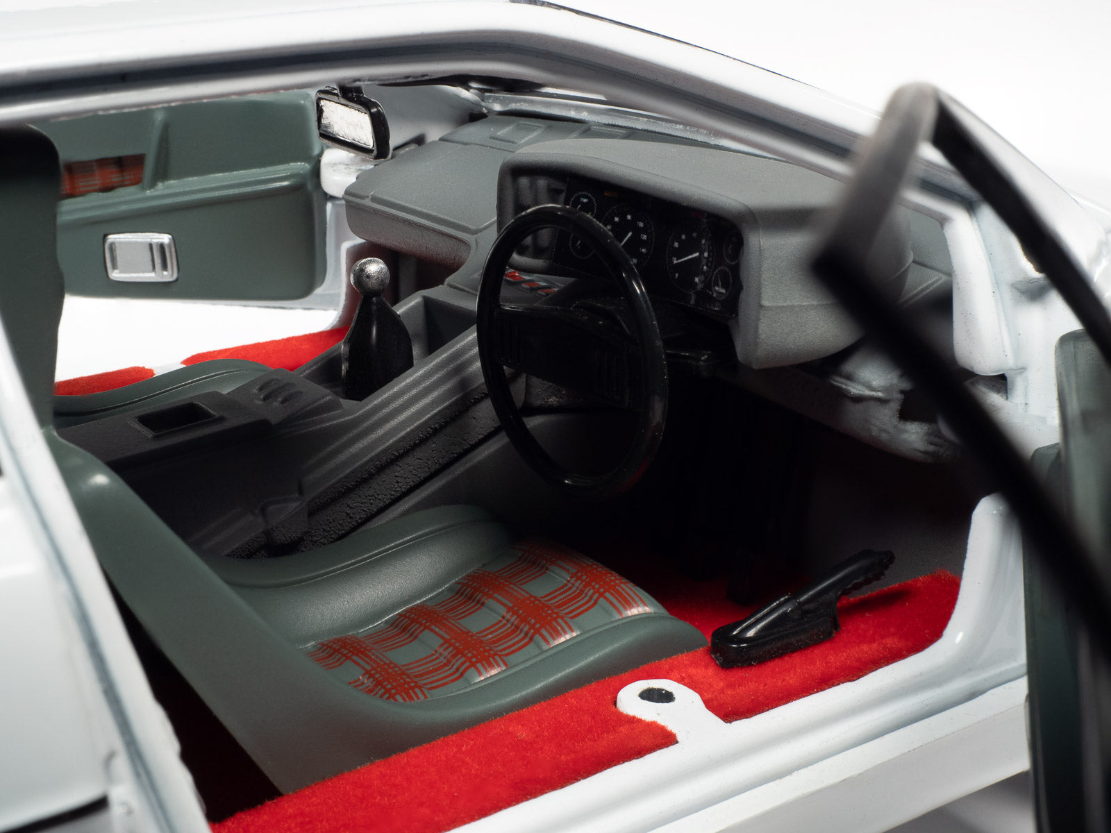 James Bond 1971 Lotus Espirit Series 1 (The Spy Who Loved Me) 1:18 Scale