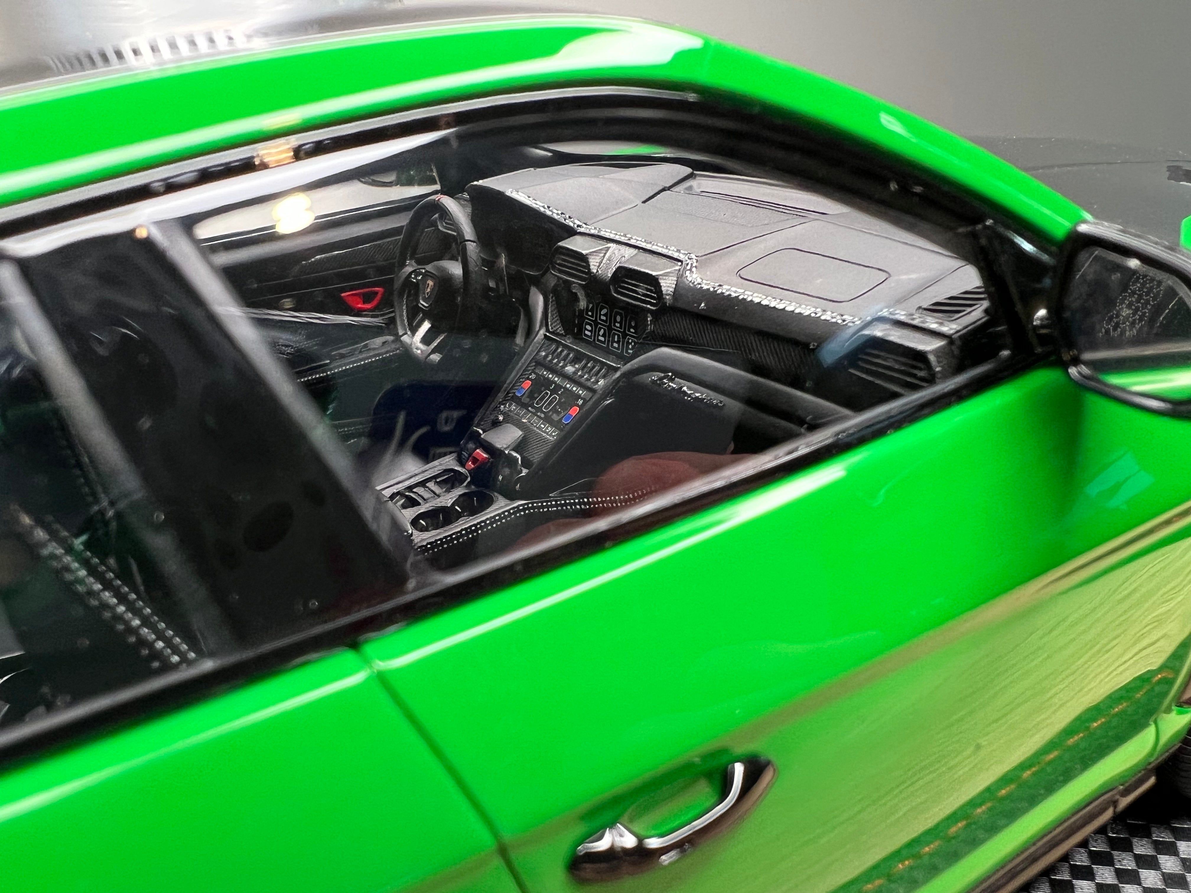 Lamborghini Urus Performante - Verde Viper - 1:18