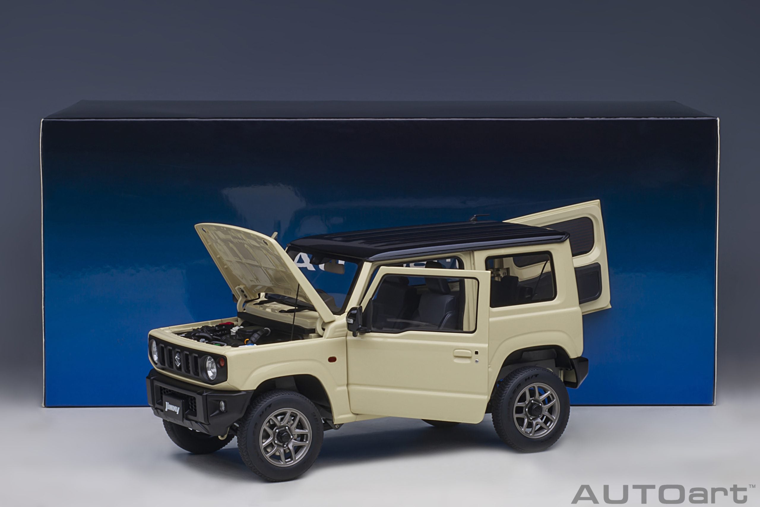 AUTOart 1:18 Suzuki Jimny (JB64) (Chiffon Ivory Metallic with Black roof) 78500