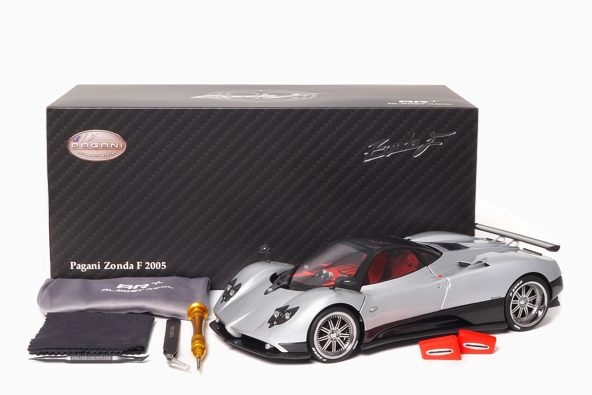 Pagani Zonda F 2005 Street Version 1:18 by Almost Real