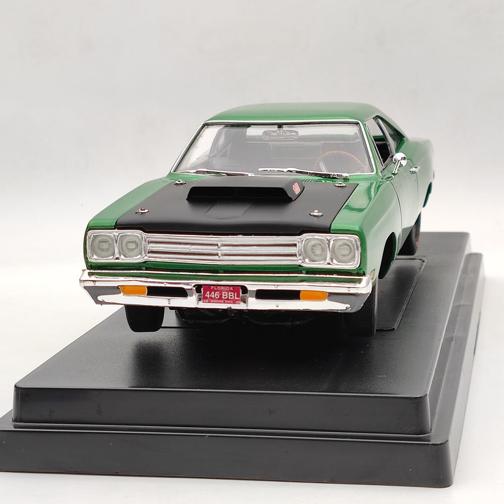 1:18 SUPERCAR Plymouth Roadrunner 1969 1/2 440 6BBLDiecast Model Car Limited Edition Collection Auto Toys Green Christmas gifts