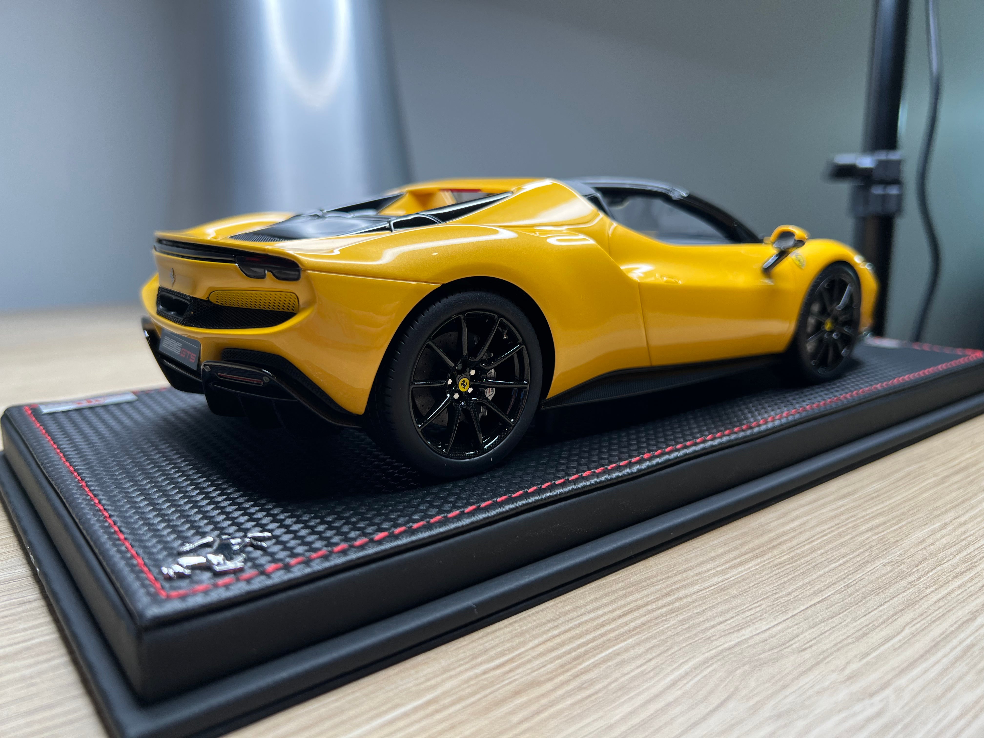 Ferrari 296 GTS - Giallo Tristrato LE25 - 1:18