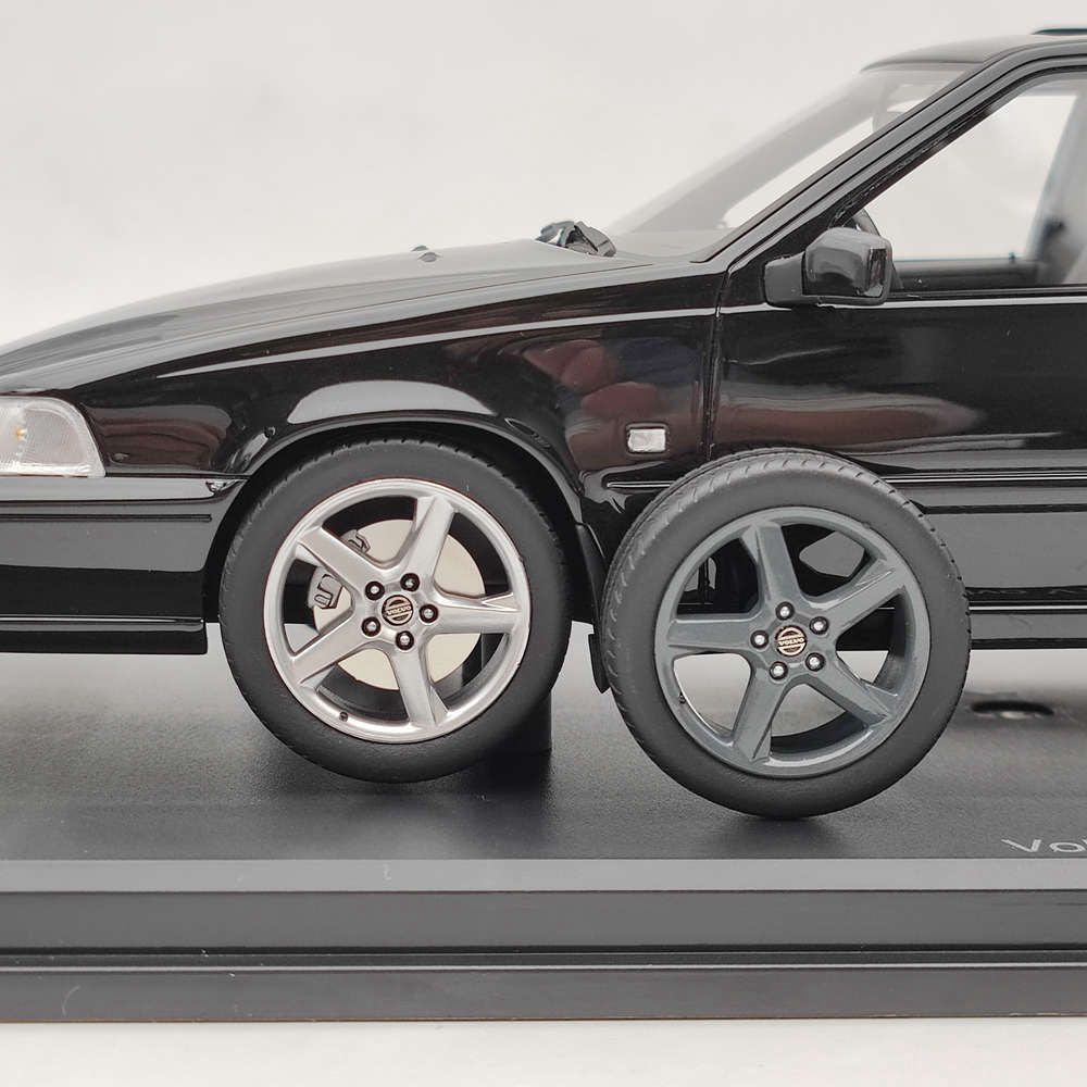 DNA Collectibles 1/18 VOLVO V70 R P80 1998 DNA000232 Resin   Model Car Limited Black Gift