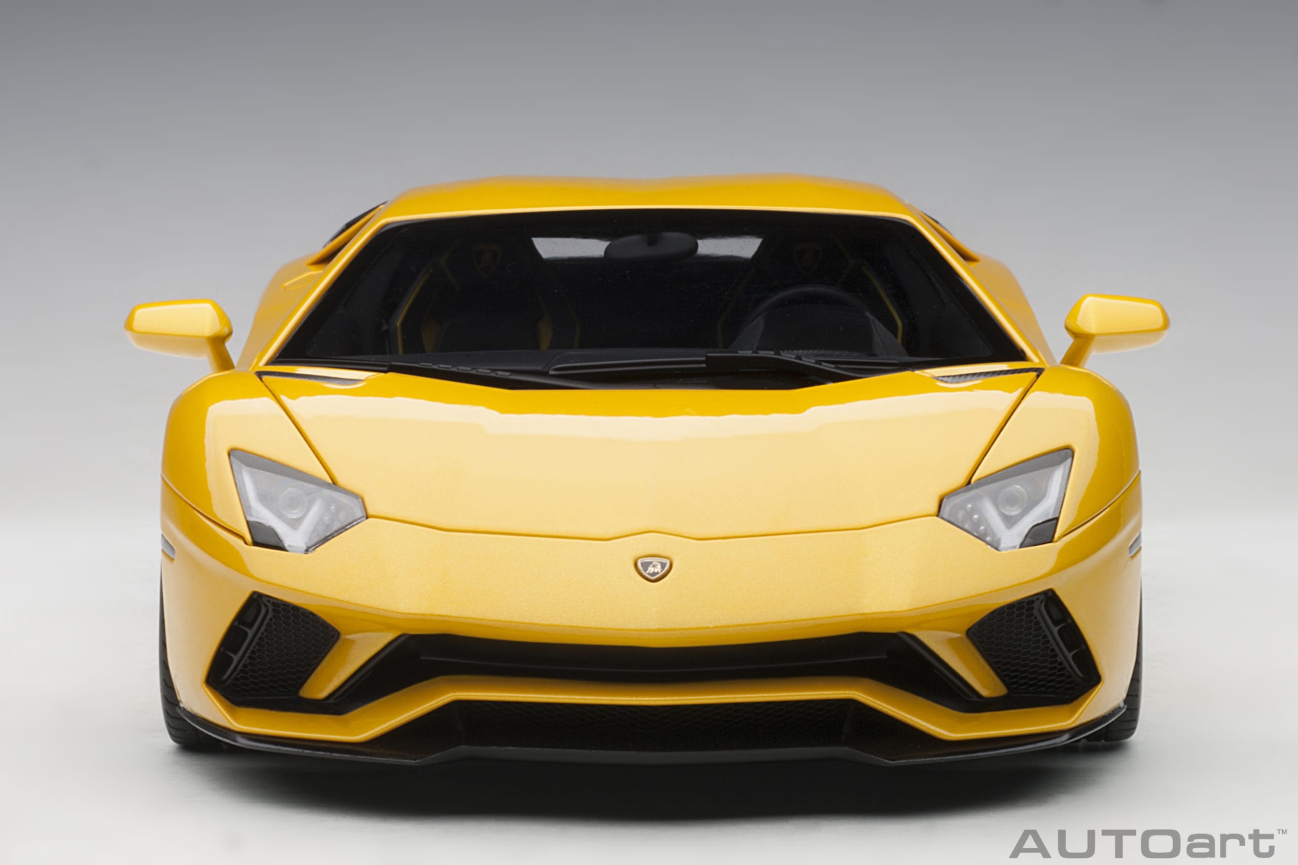 AUTOart 1:18 Lamborghini Aventador S (Yellow Orion) 79132