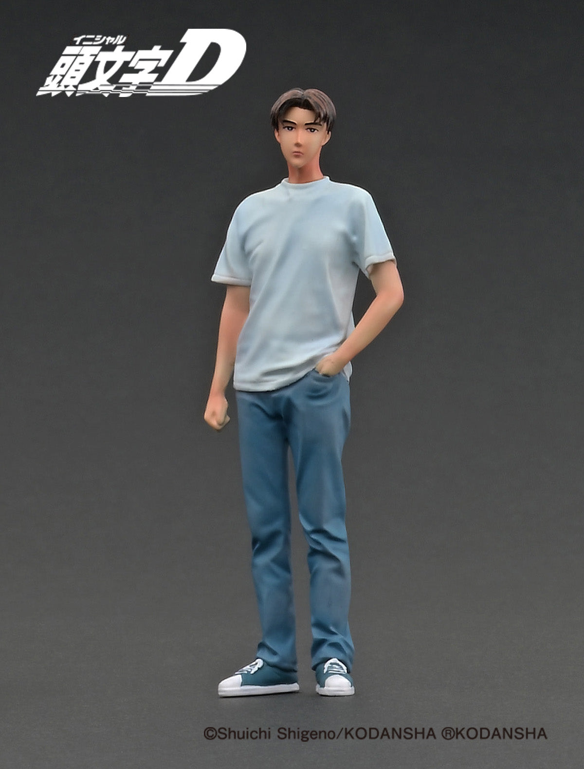 Ignition Model 1:18 Toyota Sprinter Trueno 3Dr GT Apex (AE86) INITIAL D in White & Black with Takumi Fujiwara Figure