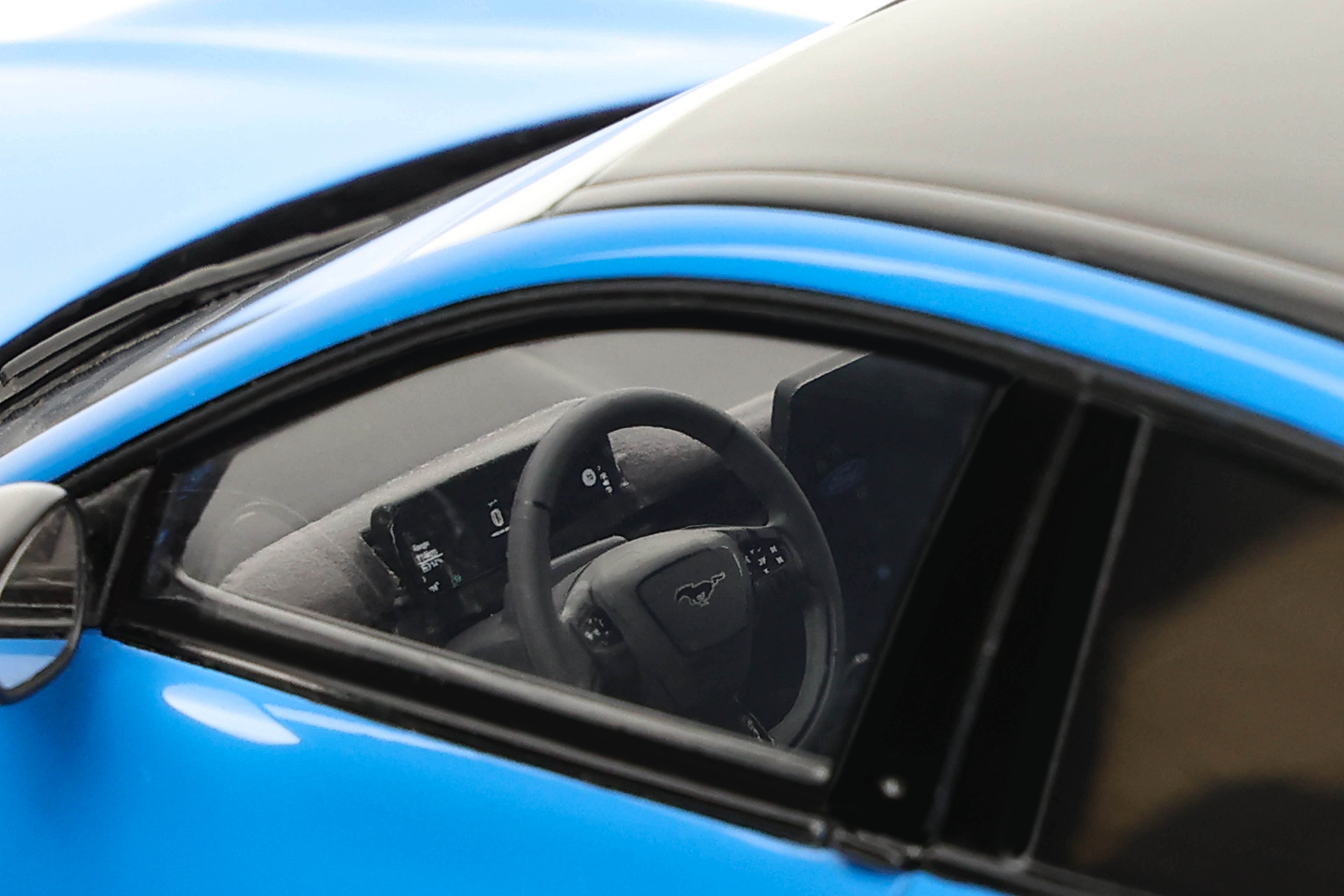 OTTO 1:18 Ford Mustang Mach-E GT Performance 2021 OT414