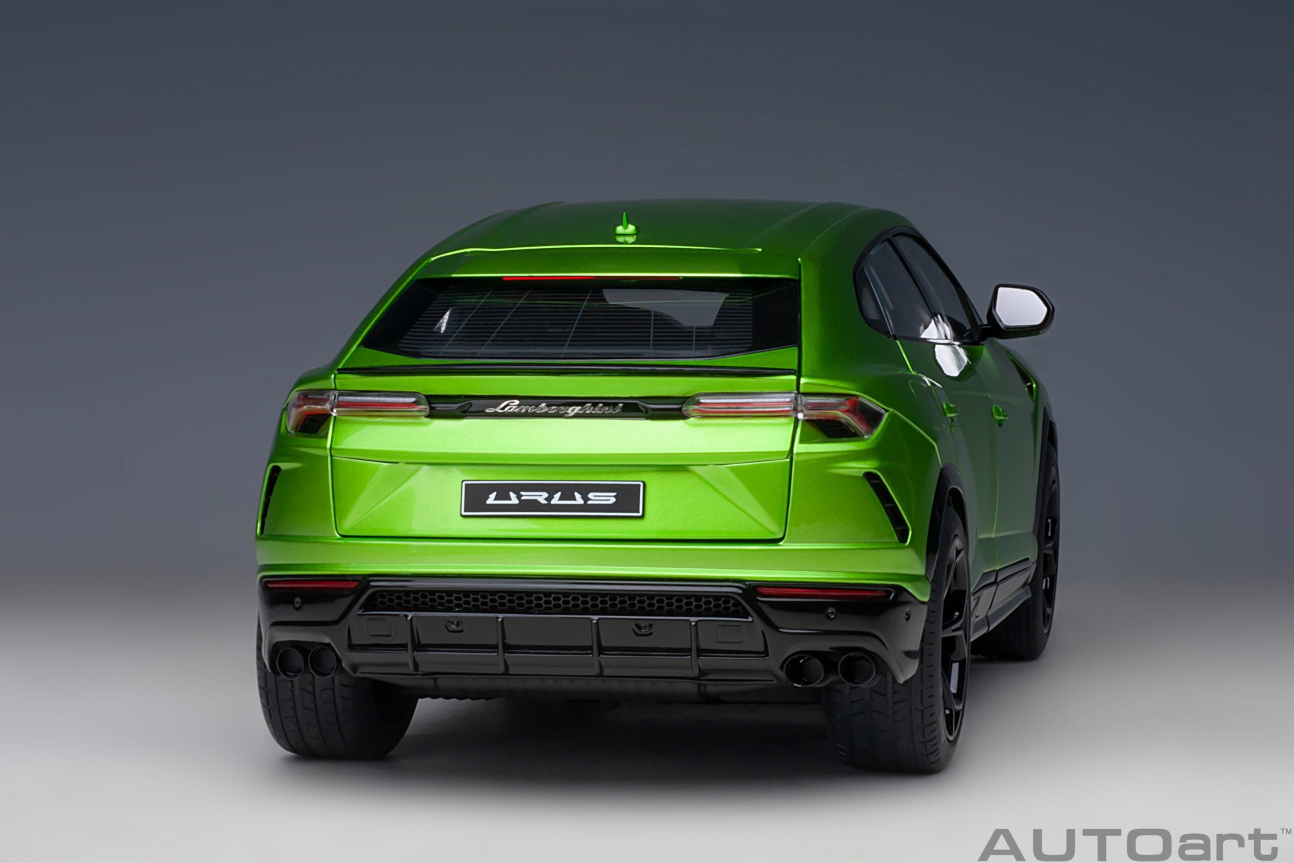 AUTOart 1:18 Lamborghini Urus (Verde Selvans) 79169