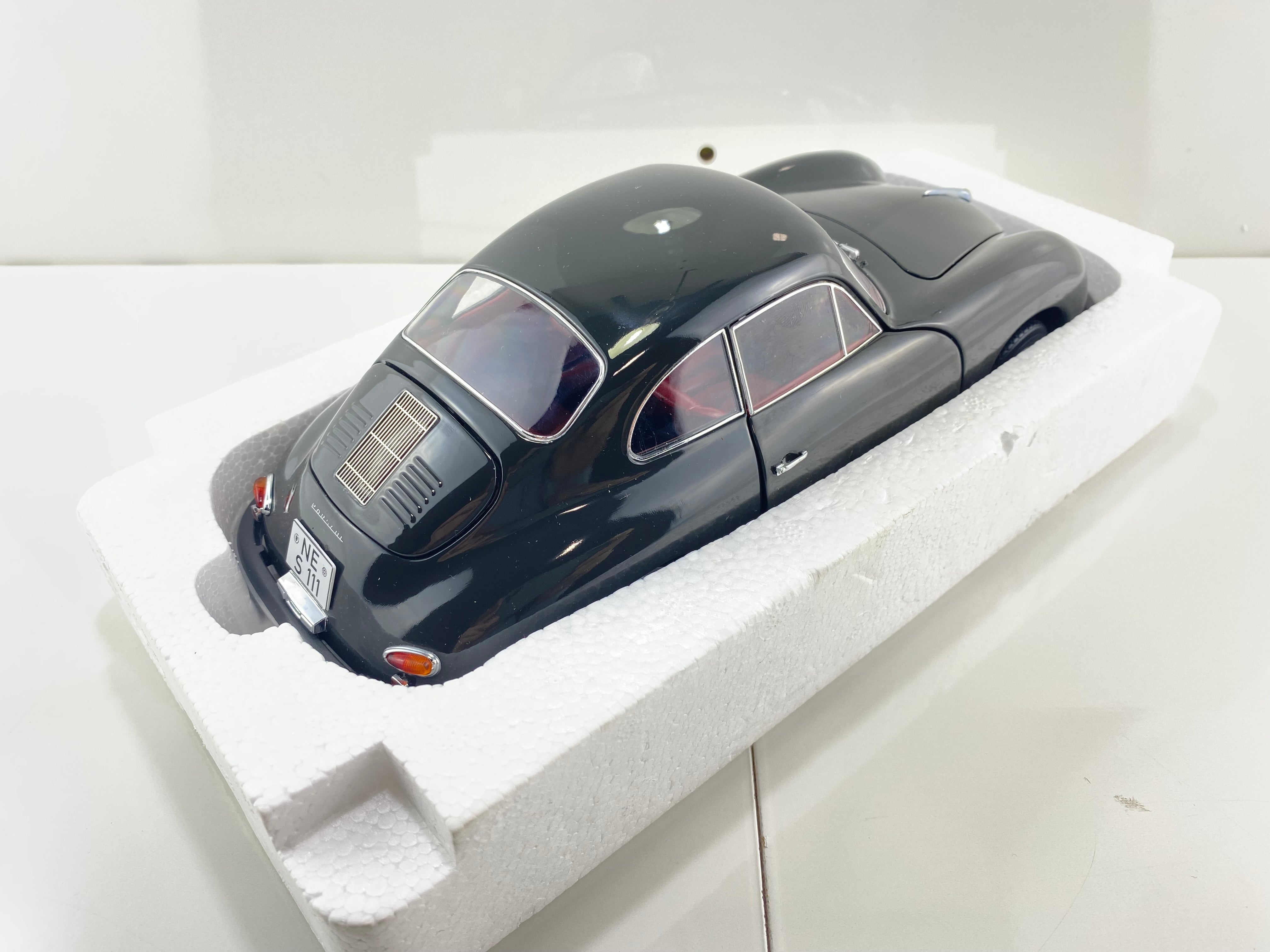 Schuco 1:18 Porsche 356A Carrera Coupe 450030900 (Clearance Final Sale)