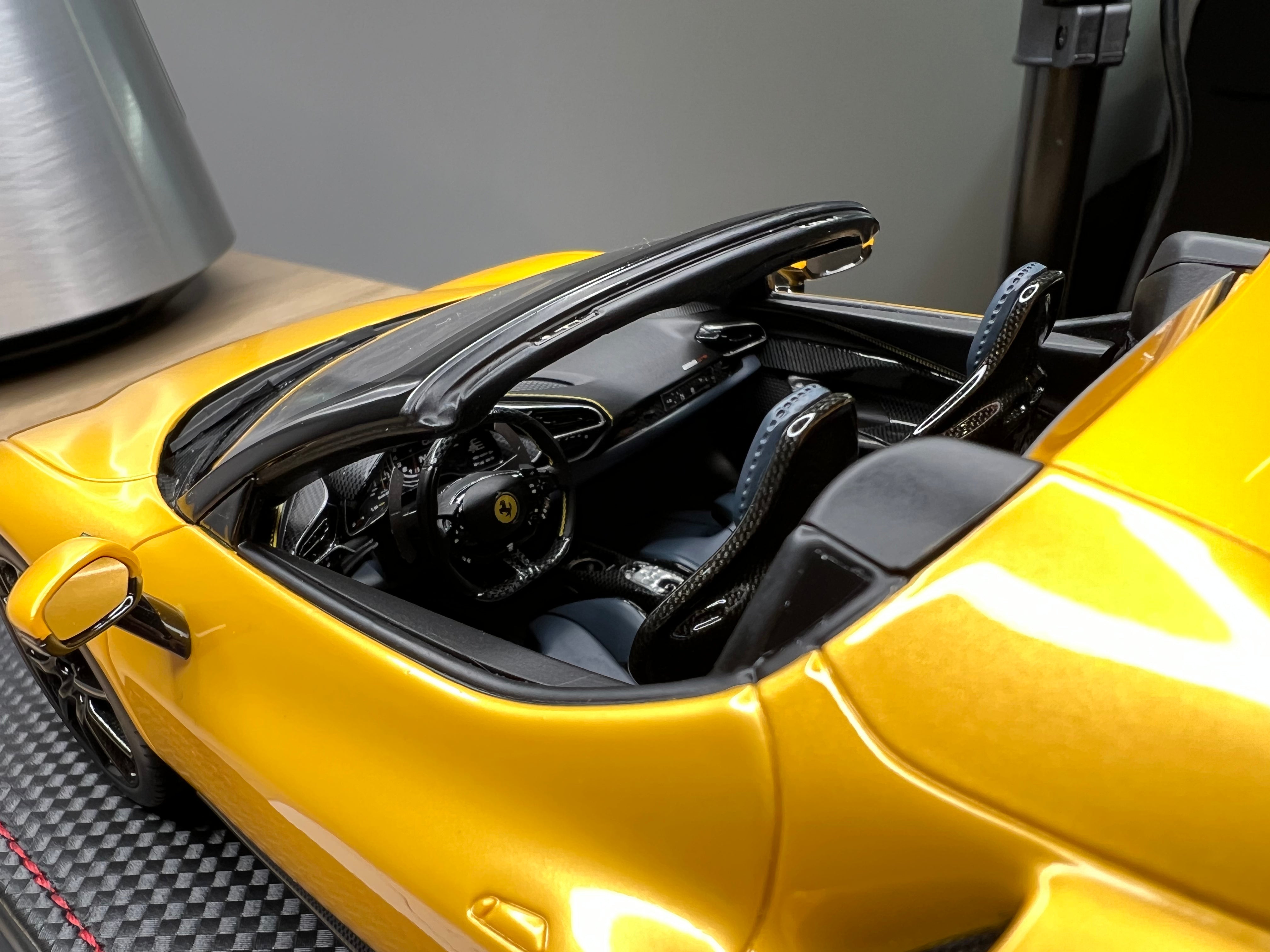 Ferrari 296 GTS - Giallo Tristrato LE25 - 1:18