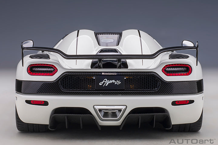 KOENIGSEGG AGERA RS (WHITE/CARBON BLACK/BLACK ACCENTS)