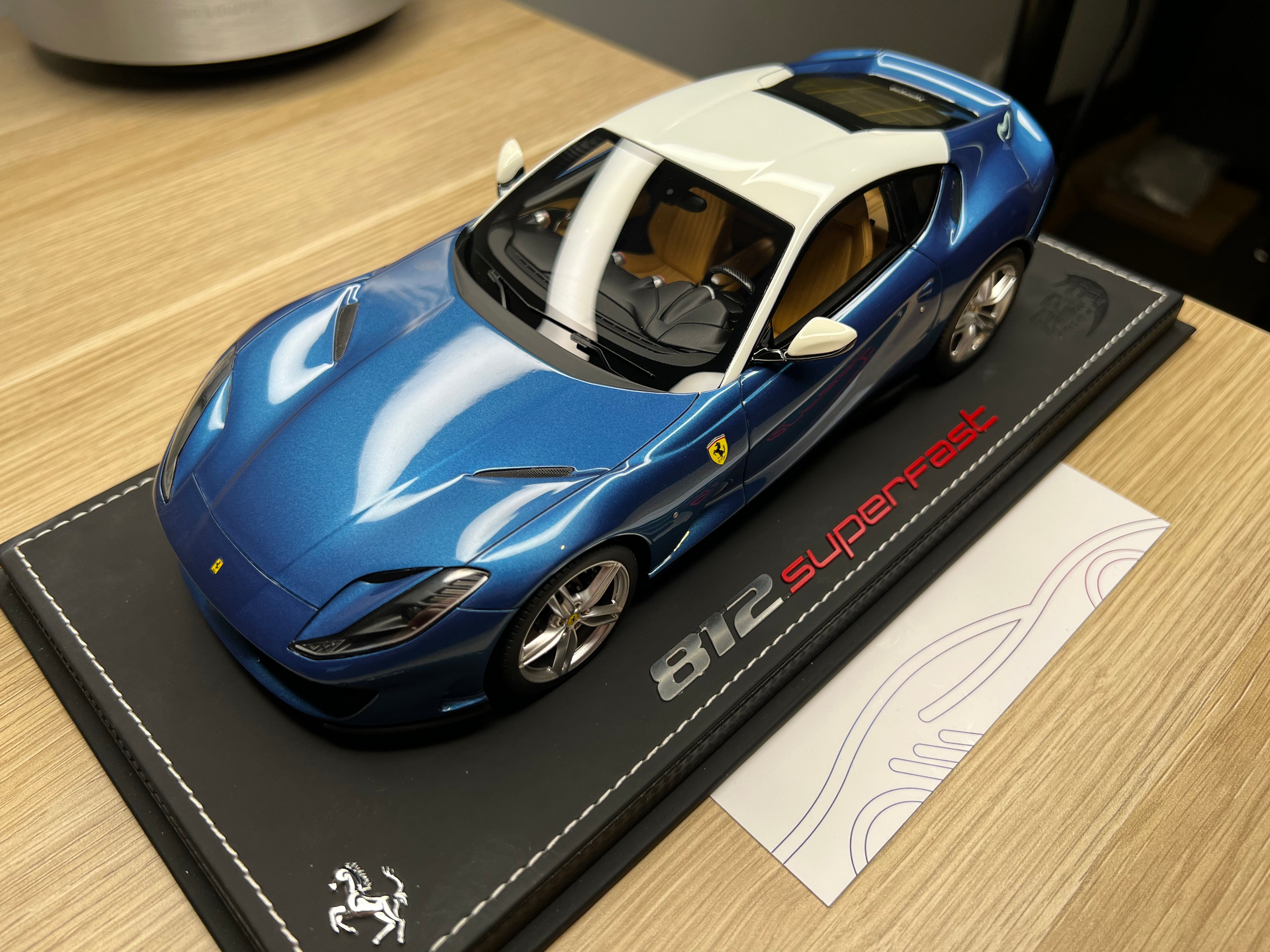 Ferrari 812 Superfast - Tailor Made - 1:18
