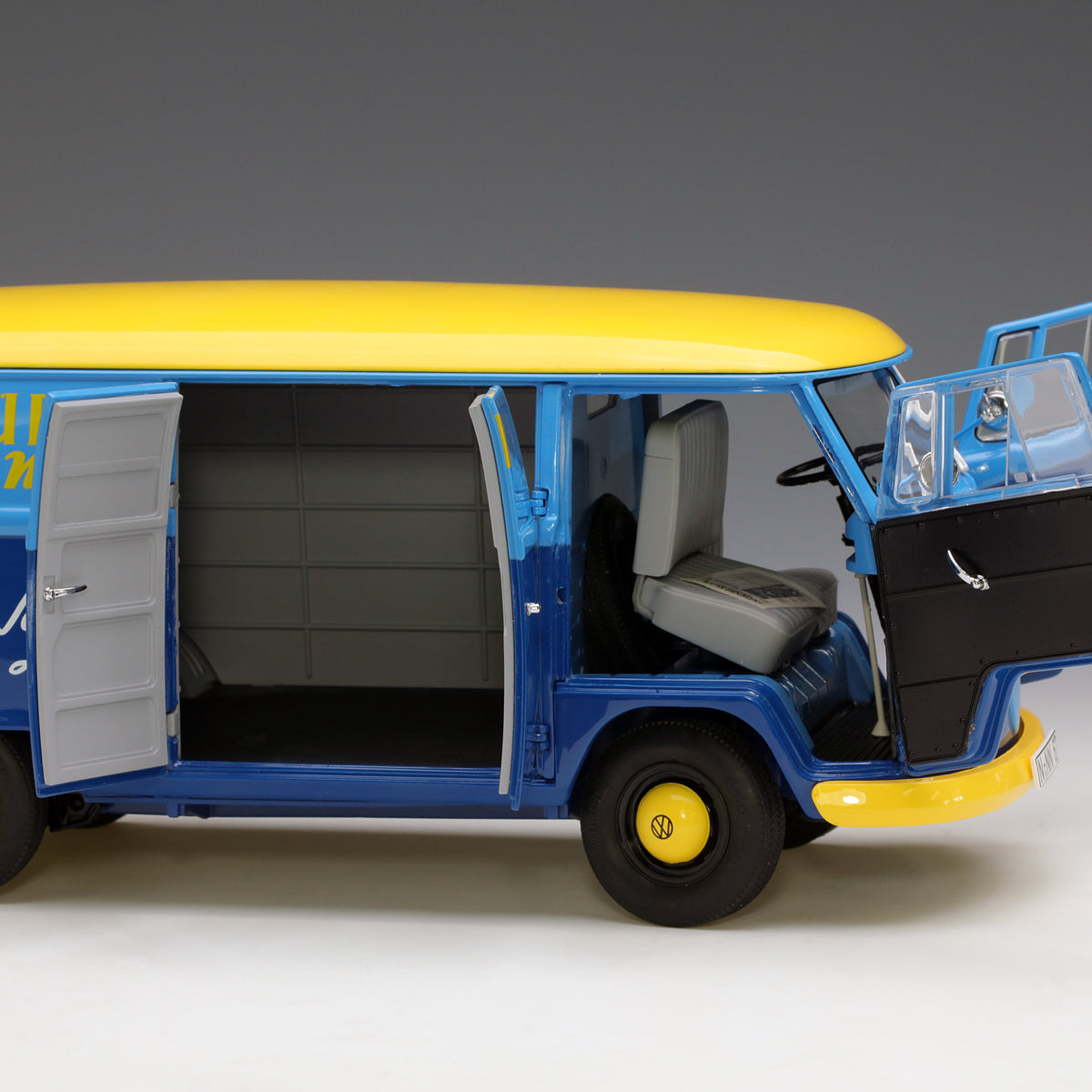 Schuco 1:18 Volkswagen T1 Box truck