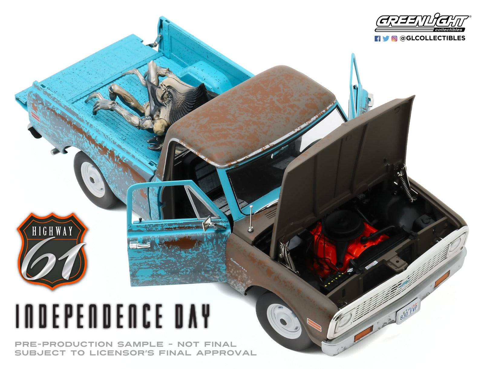 Highway 61 1:18 Independence Day (1996) - 1971 Chevrolet C-10 with Alien Figure HWY-18021