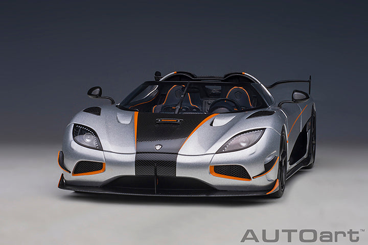 KOENIGSEGG AGERA RS (MOON SILVER/CARBON BLACK/ORANGE ACCENTS)