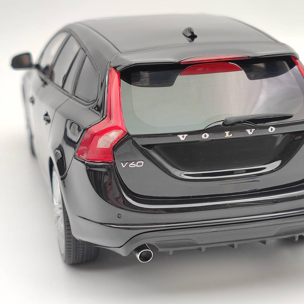 DNA Collectibles 1/18 Volvo V60 Polestar Engineered DNA000124 Resin Model Black Toys Car Gift