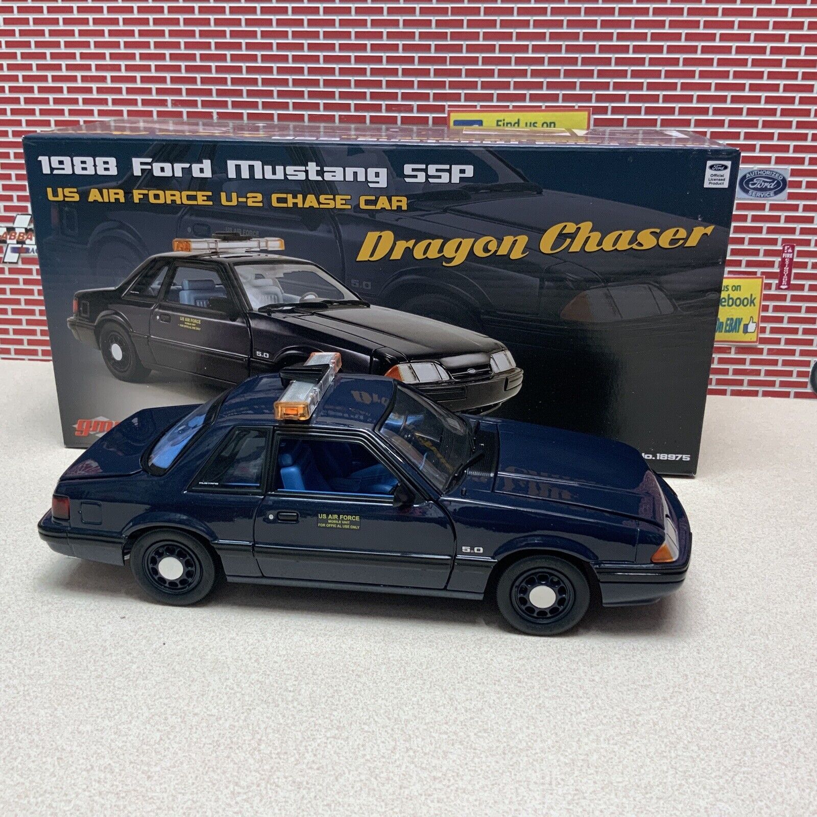 GMP 1:18 1988 Ford Mustang 5.0 SSP - U.S. Air Force U-2 Chase Car - Dragon Chaser GMP-18975