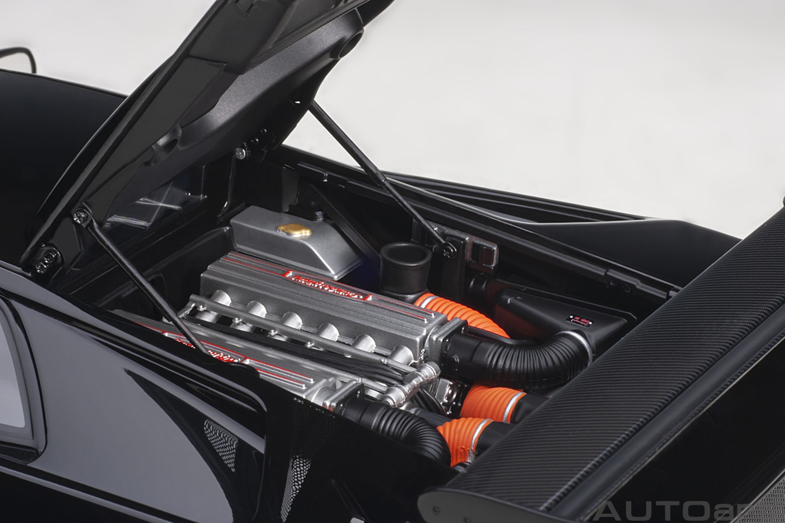 AUTOart 1:18 Lamborghini Diablo SV-R (Deep Black) 79146