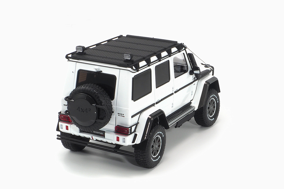 Brabus 550 Adventure Mercedes-Benz G 500 4×42 White 1:18 by Almost Real