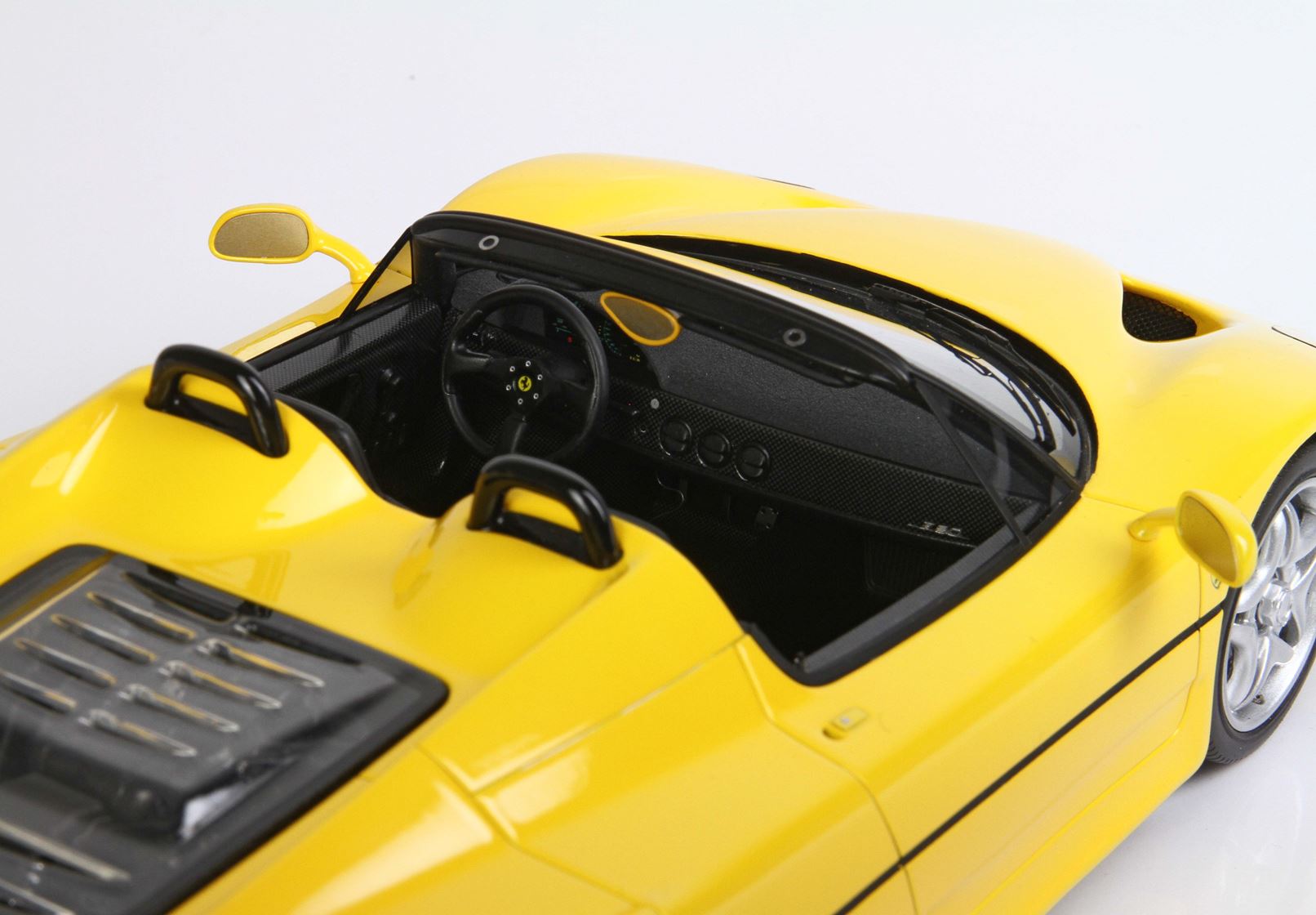 Ferrari F50 Spider - yellow - 1:18