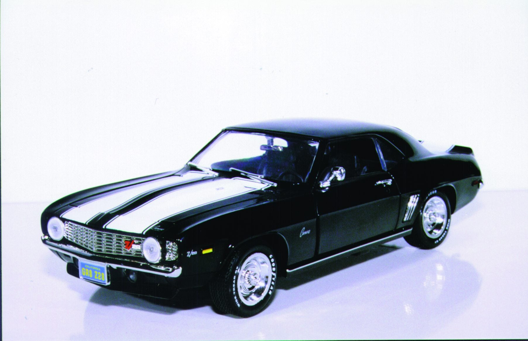 1:18 Ertl Chevy Camaro '69 Z28 Coupe