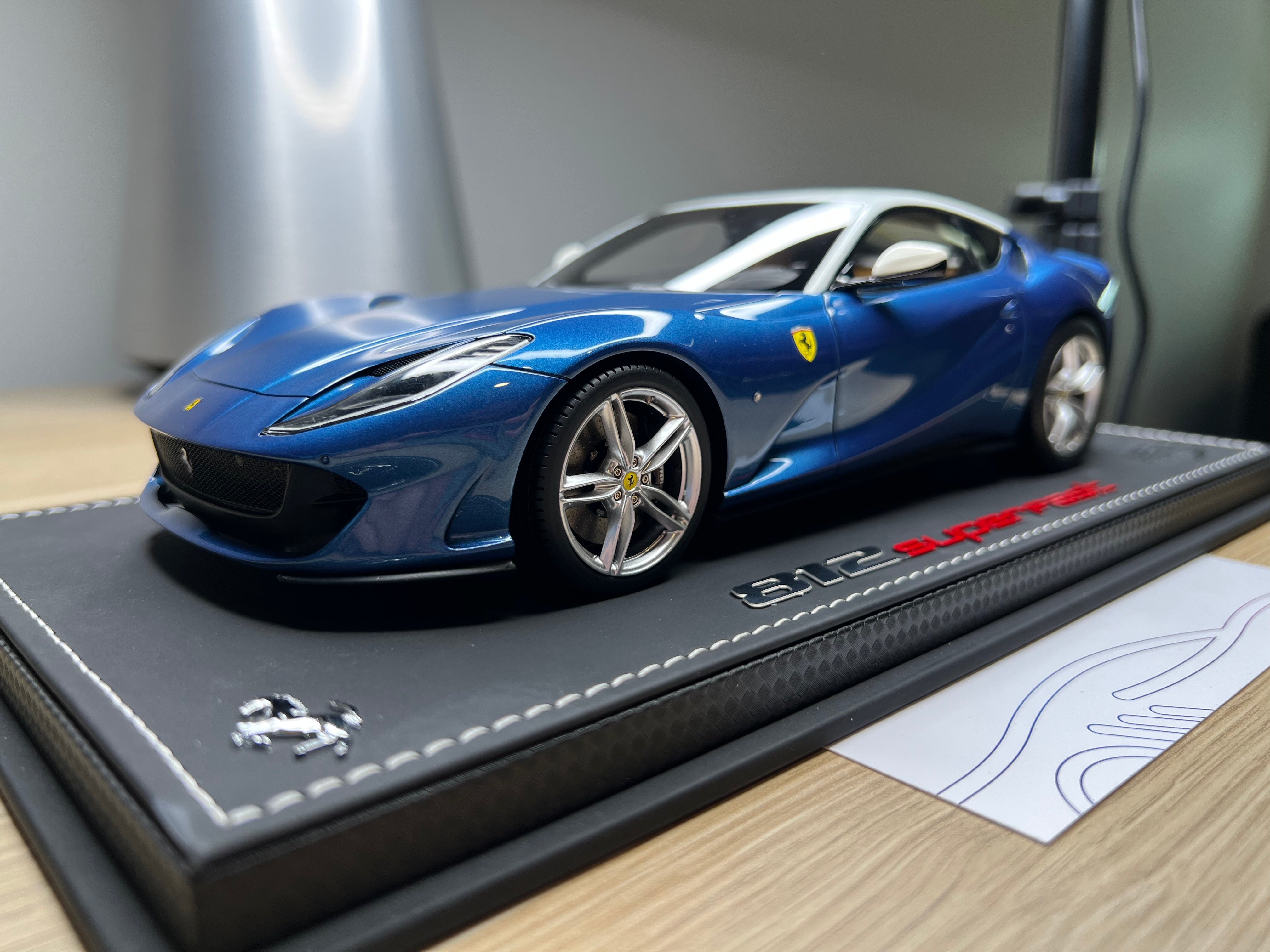 Ferrari 812 Superfast - Tailor Made - 1:18