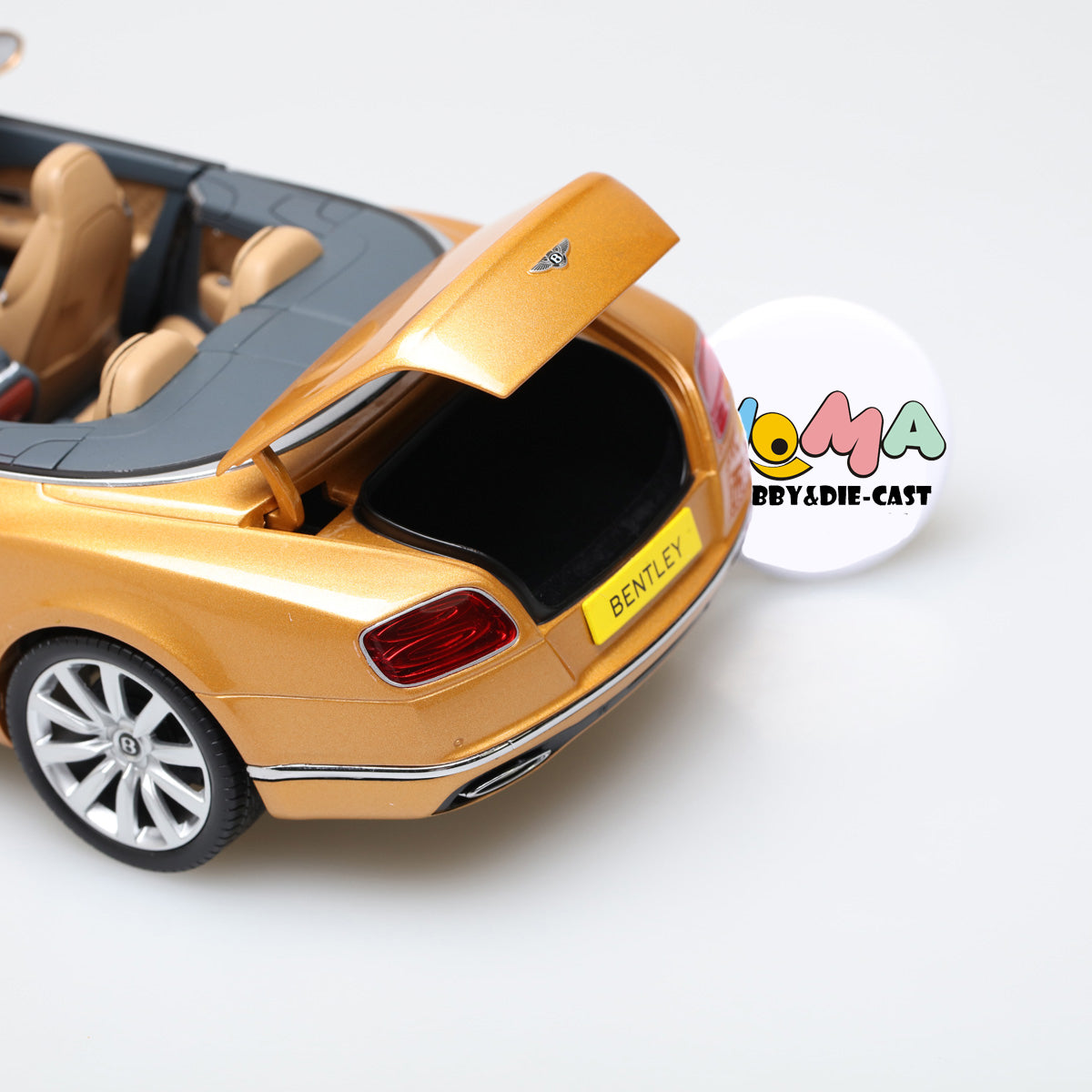 Paragon 1:18 2016 Bentley Continental GT Convertible Gold PA-98232