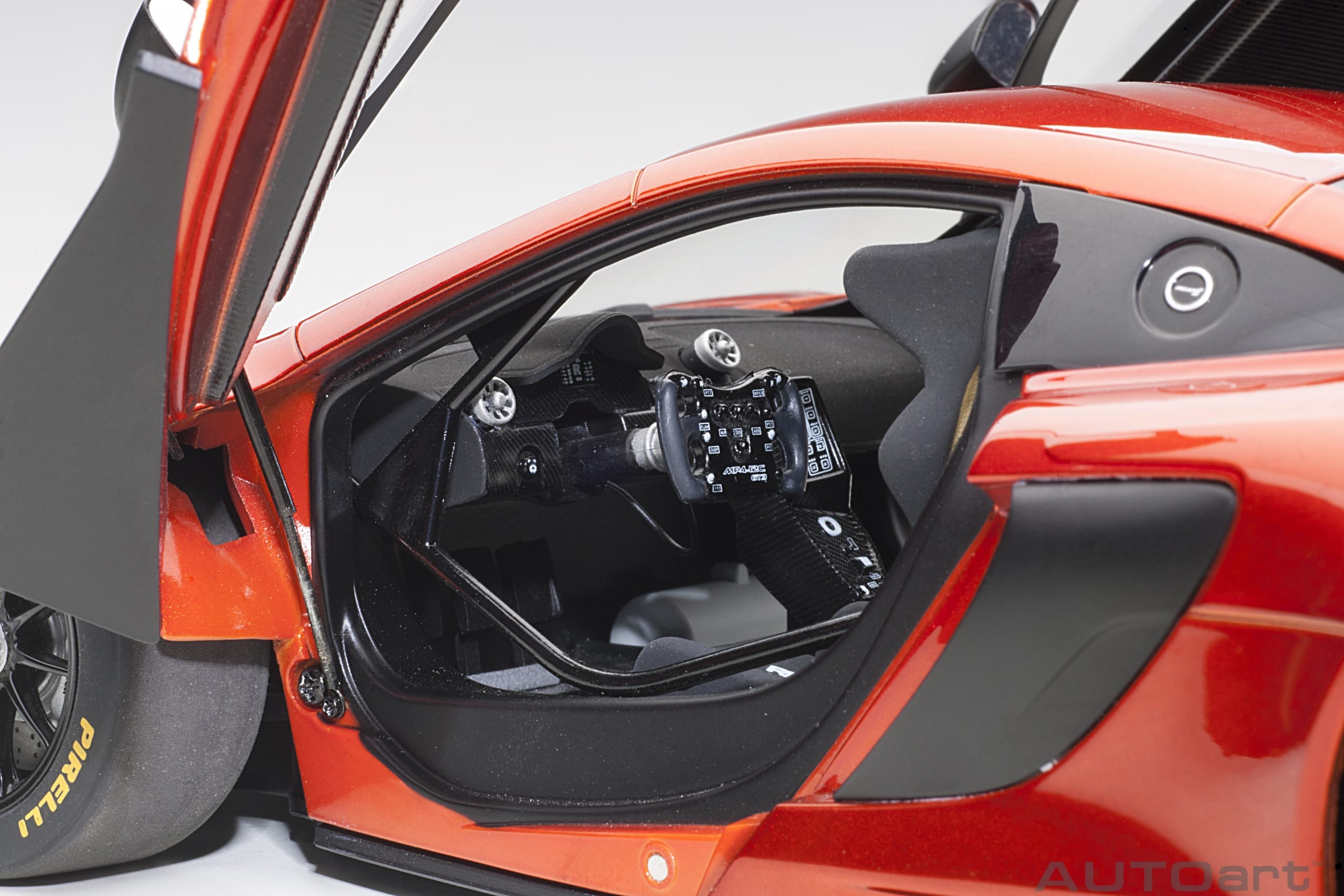 AUTOart 1:18 McLaren 650S GT3 Plain Body Version (Volcano Orange) 81642