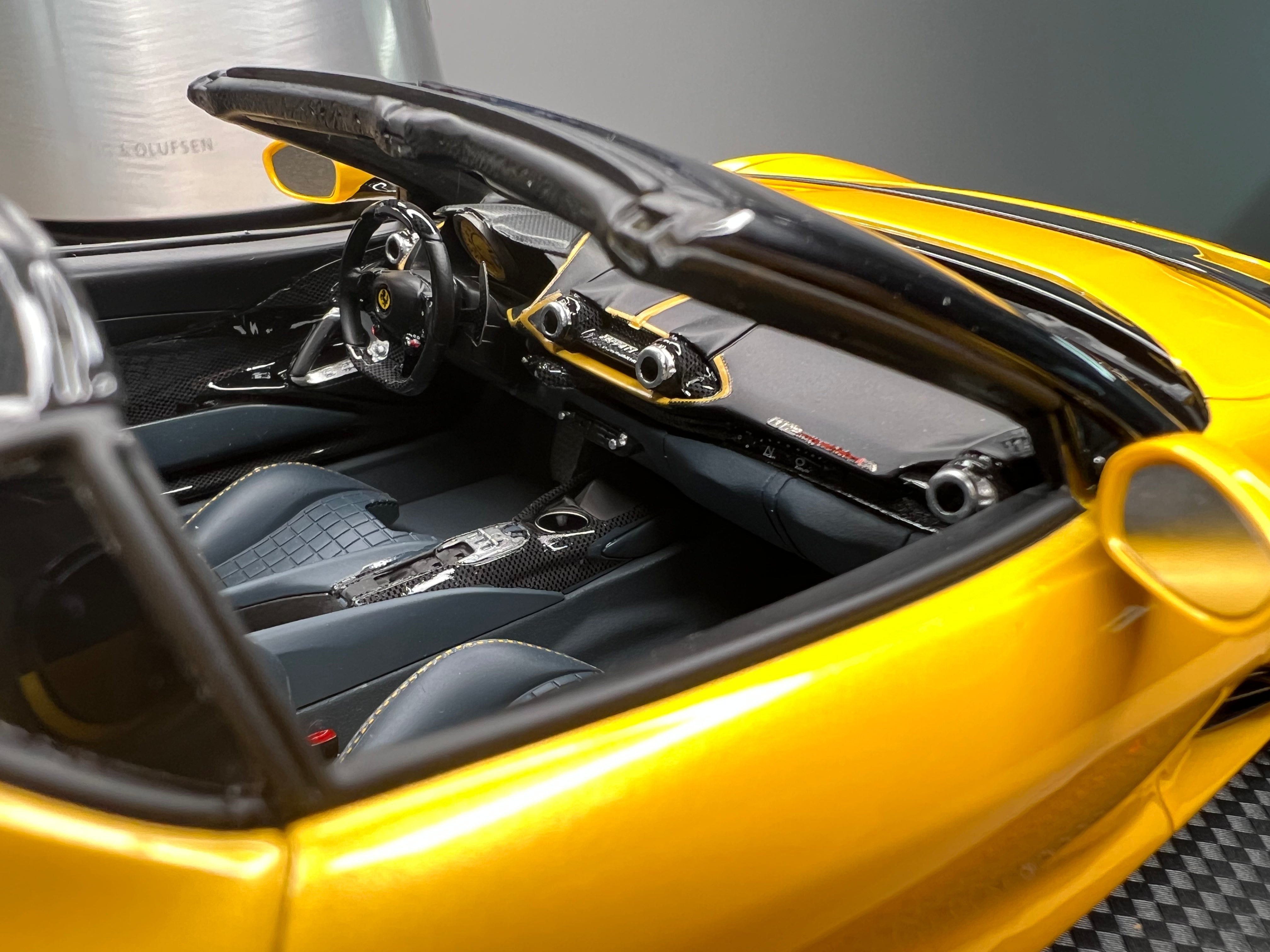 Ferrari 812 Competizione A - Giallo Tristrato - 1:18