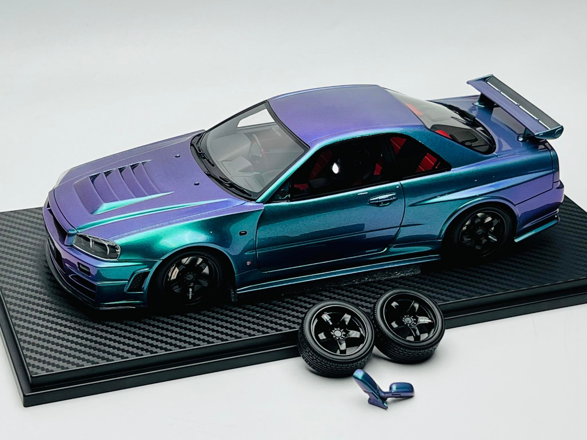 One Model 1:18 Nissan Skyline R34 Z-Tune in Chameleon