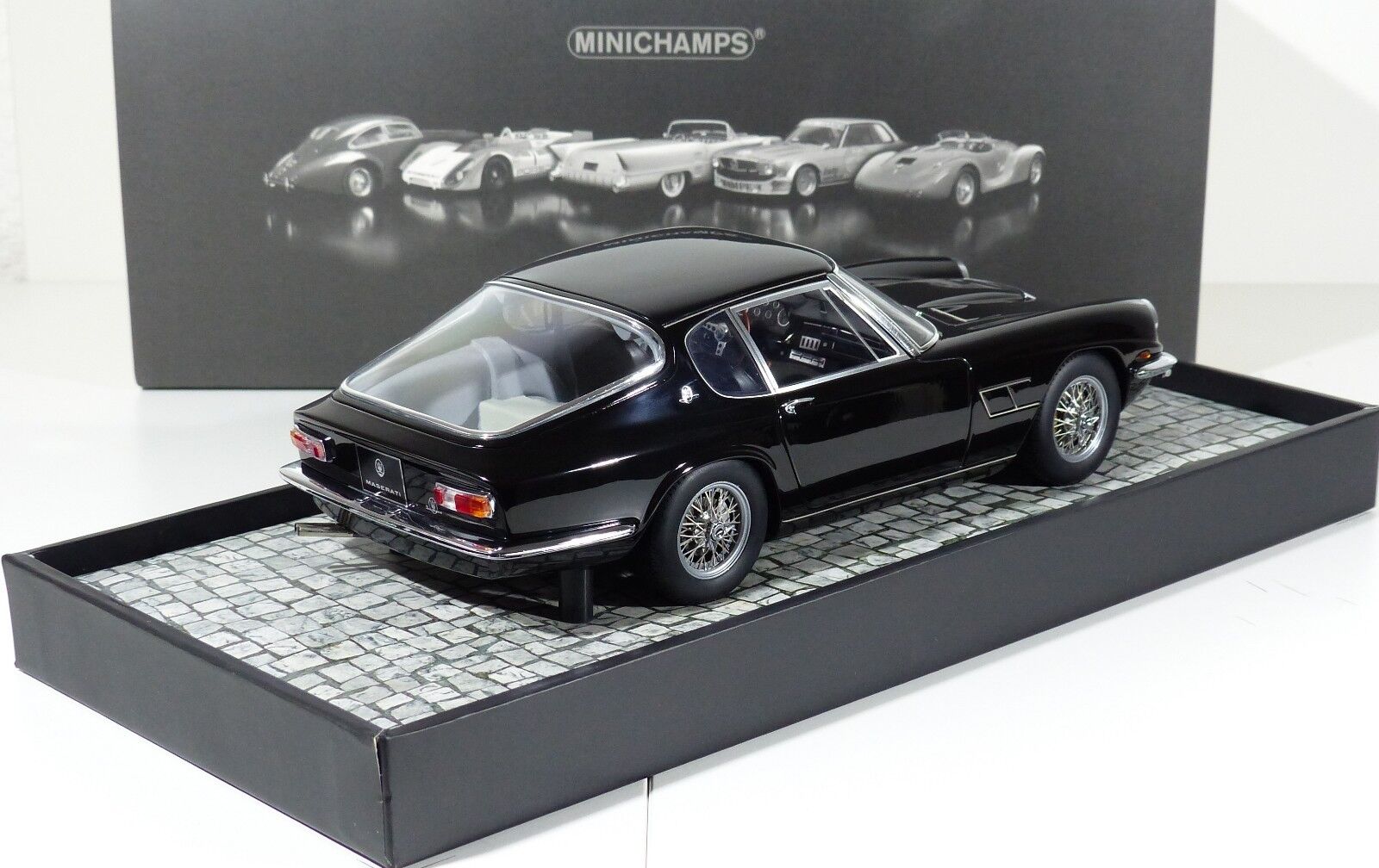 Minichamps 1:18 Maserati Mistral Coupe 1963 Black 107123421