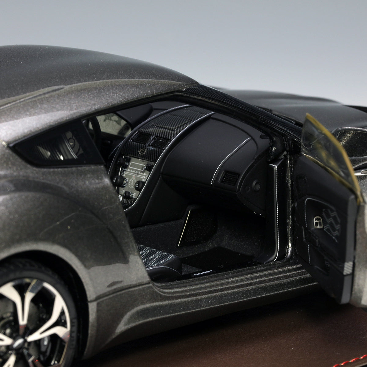 Frontiart 1:18 Aston Martin V12 Zagato Open Iron gray FA009-84