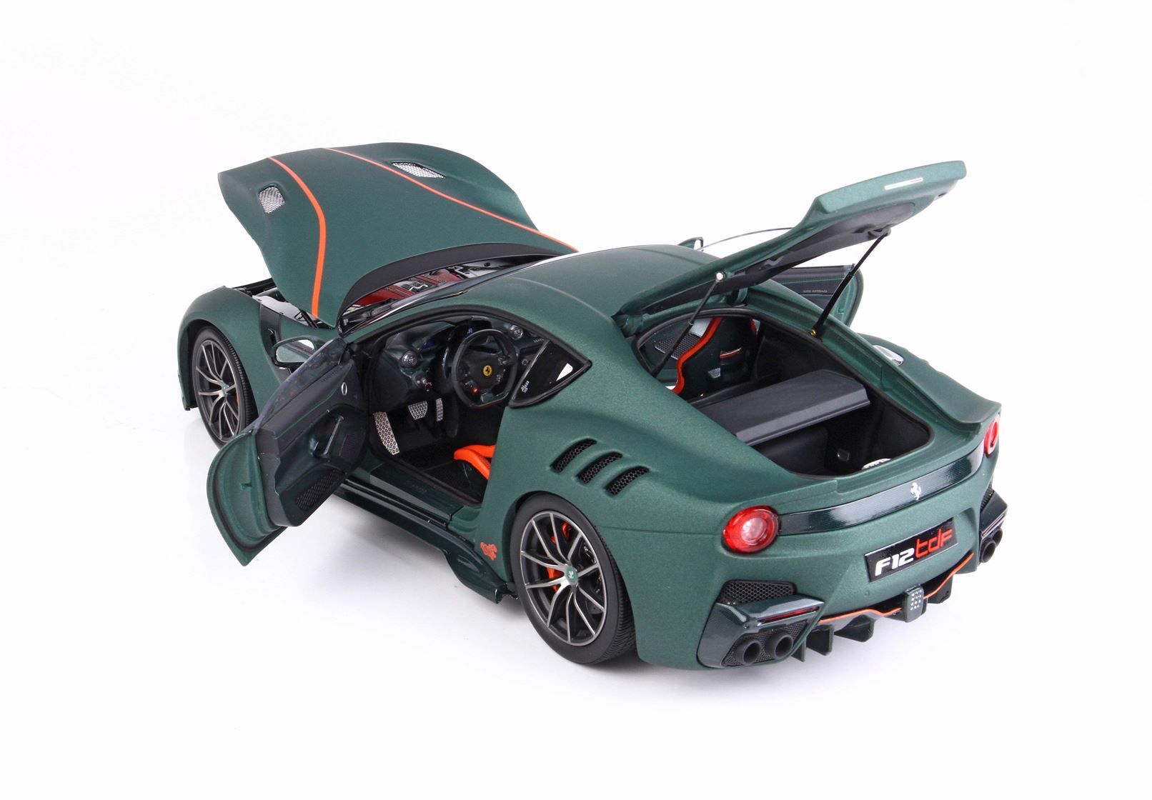 Ferrari F12 tdf - matte green open parts - 1:18