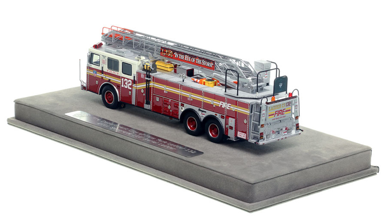 FIRE DEPARTMENT CITY OF NEW YORK 2001 LADDER 132 - BROOKLYN