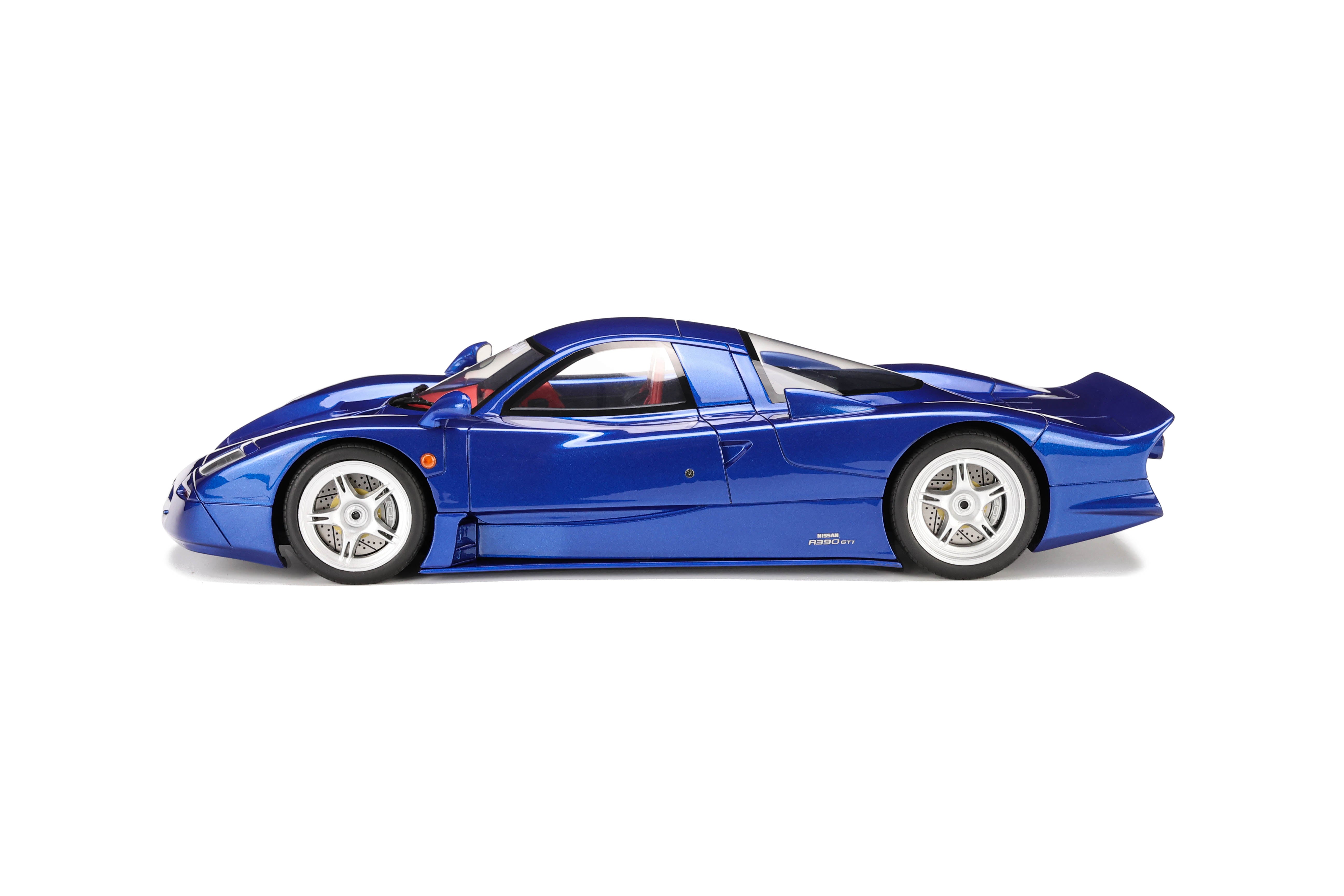 GT Spirit 1:18 Nissan R390 GT1 Road Car 1997 Blue GT403