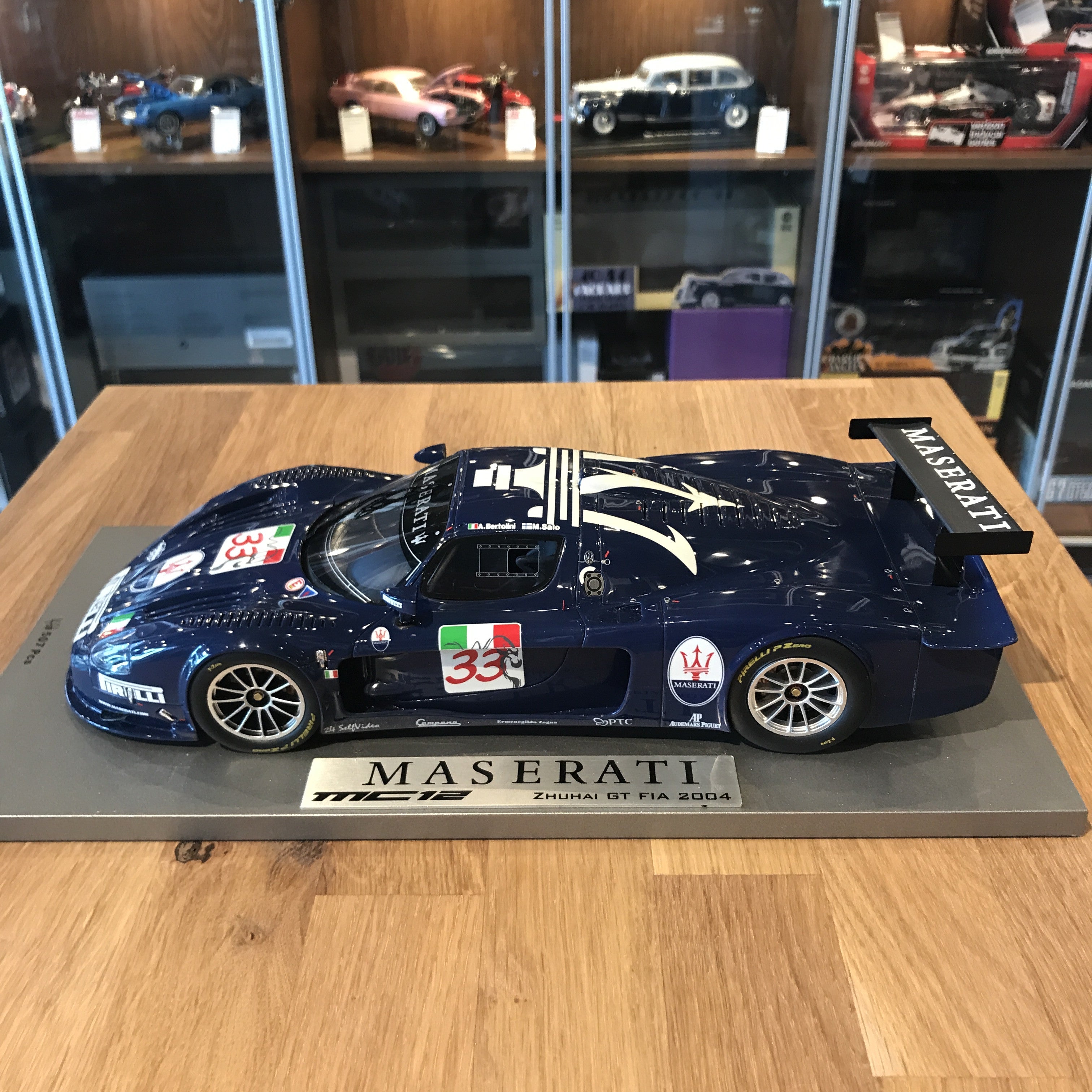 BBR 1:18 Maserati MC12 #33 FIA GT Winner ZhuHai 2004 P1803