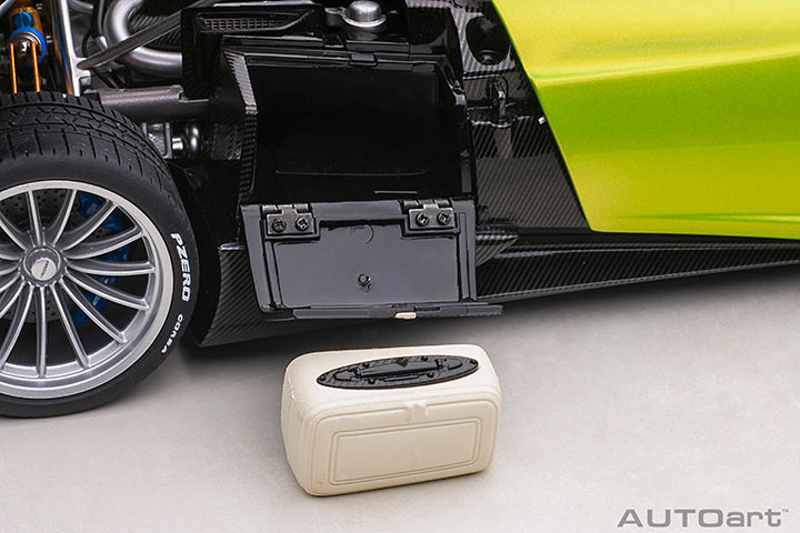 PAGANI HUAYRA ROADSTER (VERDE FIRENZE)