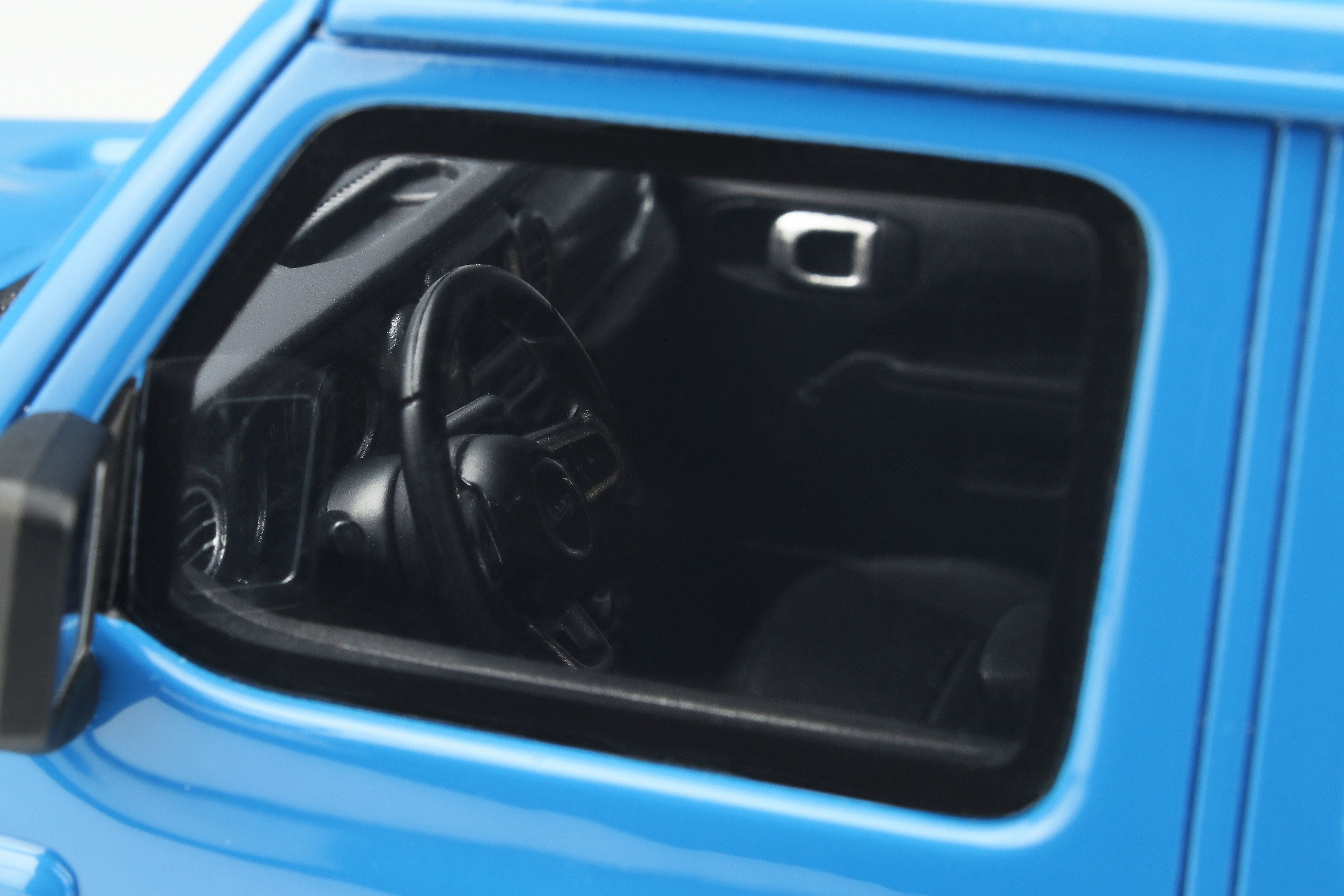 GT Spirit 1:18 Jeep Wrangler Rubicon 392 Blue GT371