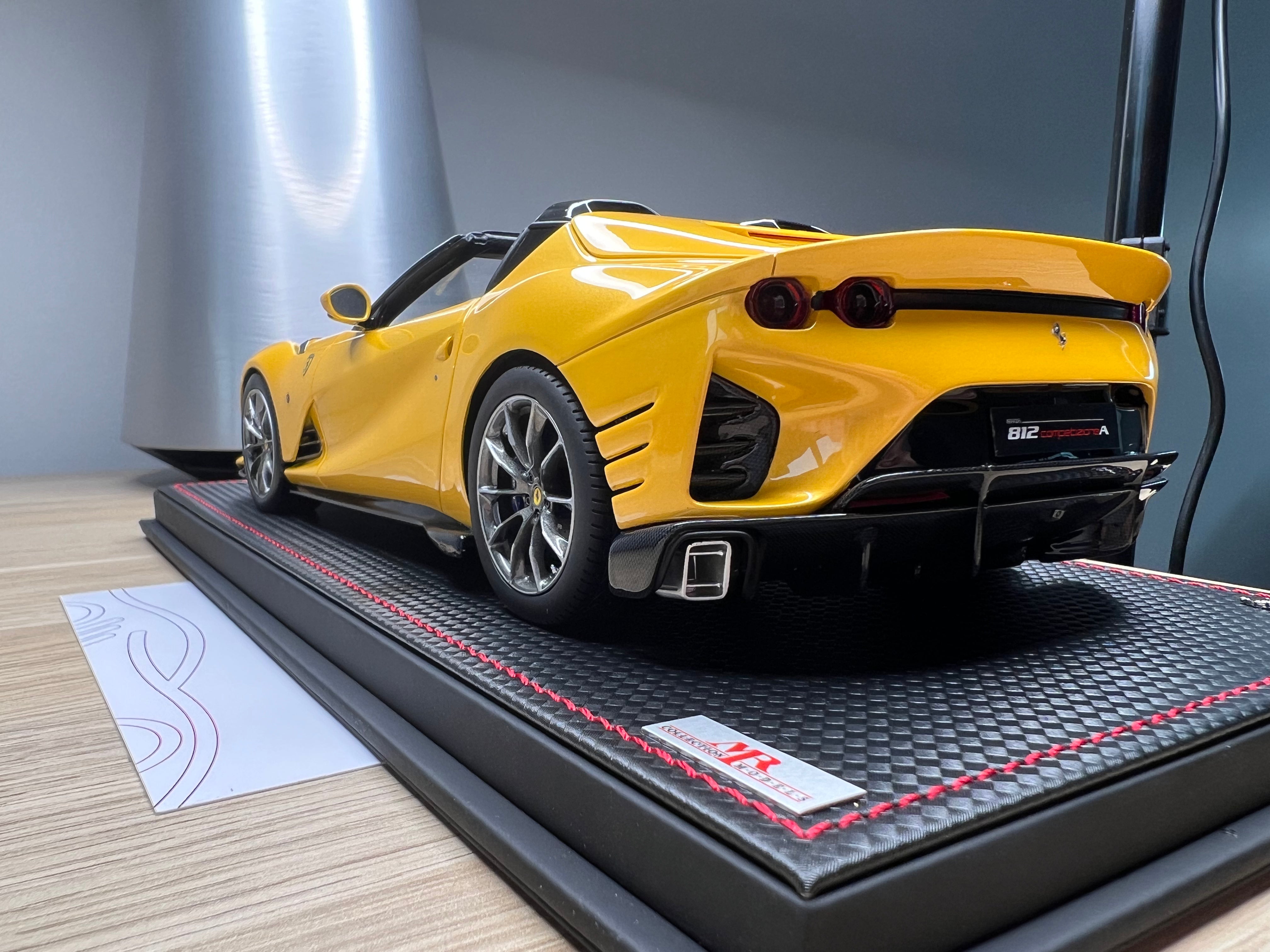 Ferrari 812 Competizione A - Giallo Tristrato - 1:18