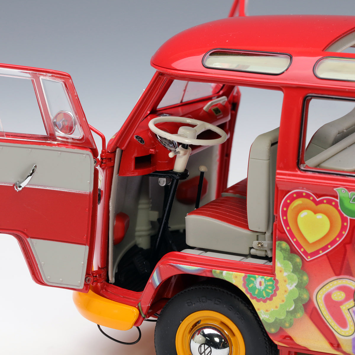 Schuco 1:18 Volkswagen T1 Samba 