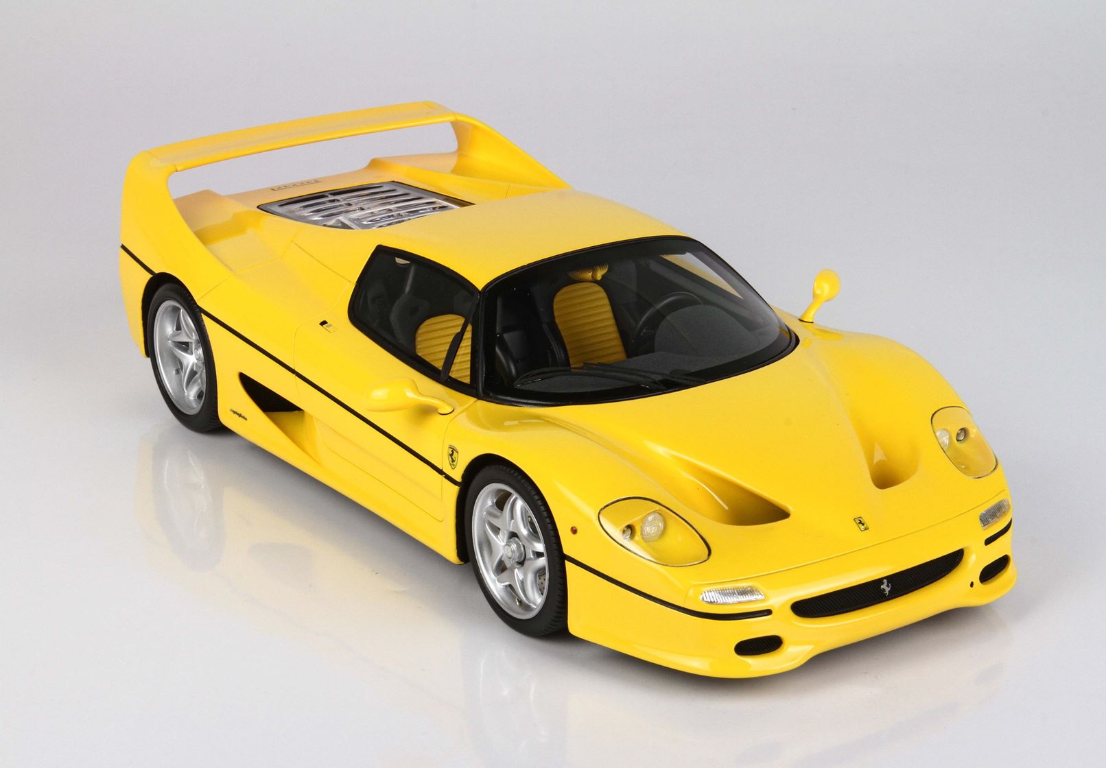 Ferrari F50 - yellow - 1:18