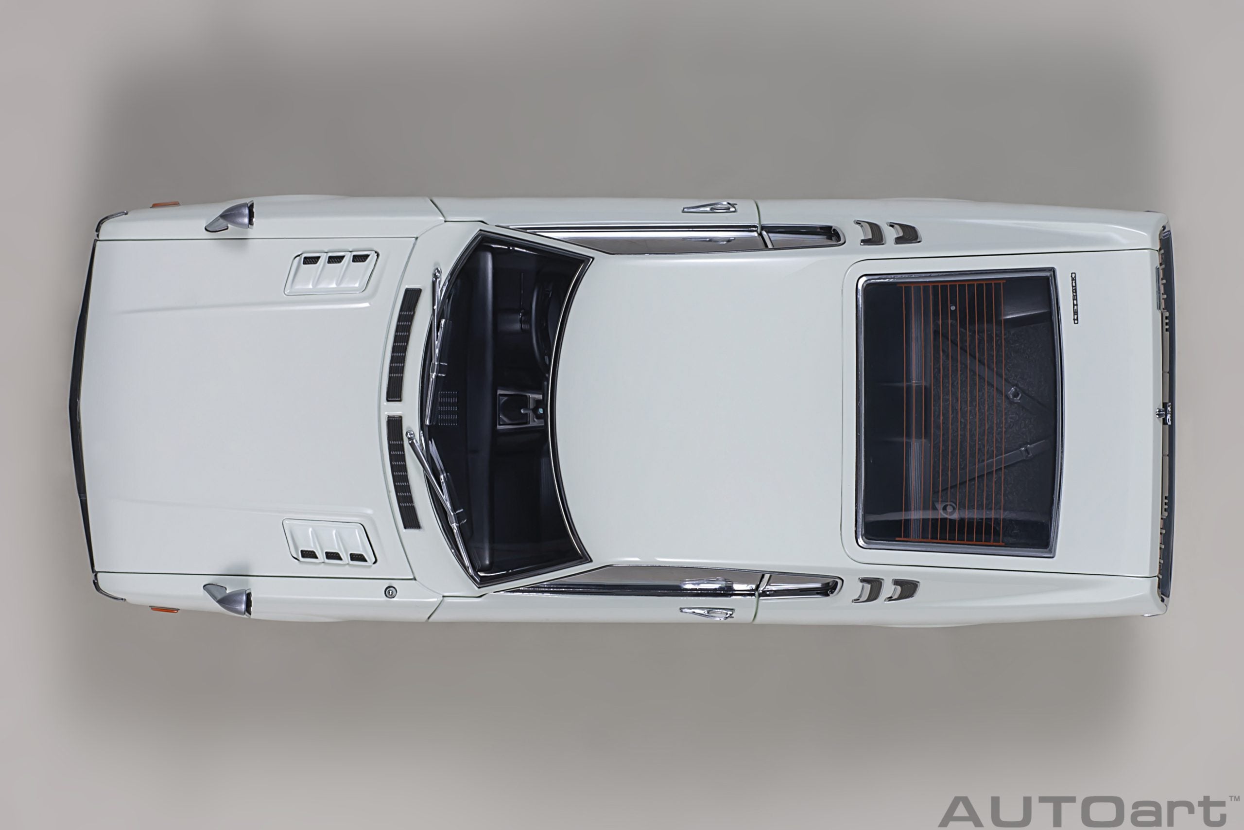 AUTOart 1:18 Toyota Celica Liftback 2000GT (RA25) 1973 (White) 78766