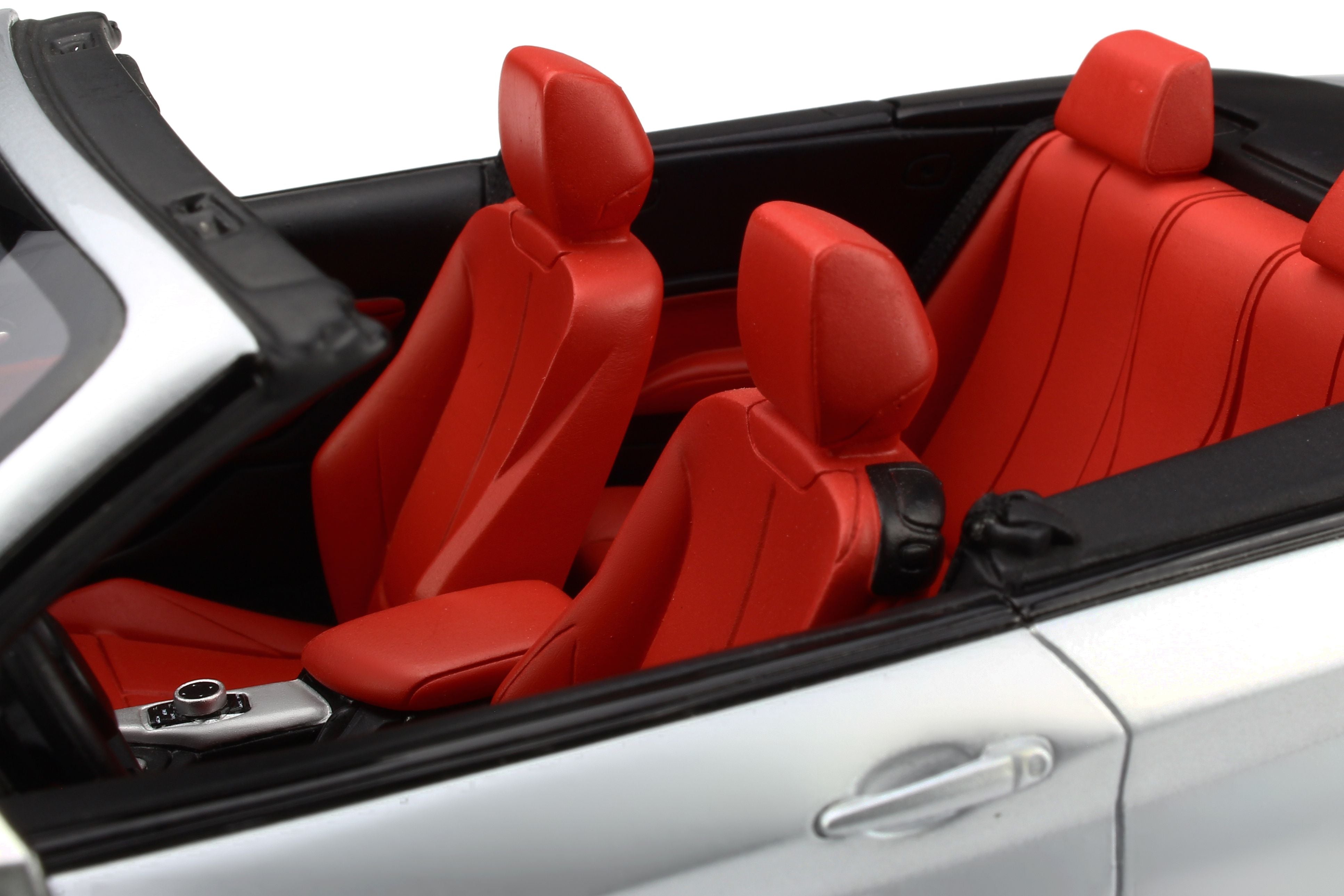 GT Spirit 1:18 BMW M235i Cabrio Silver GT102