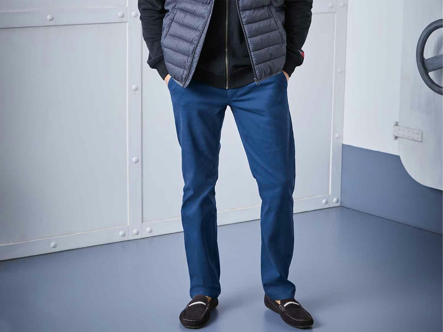 Pantalones chinos para hombre