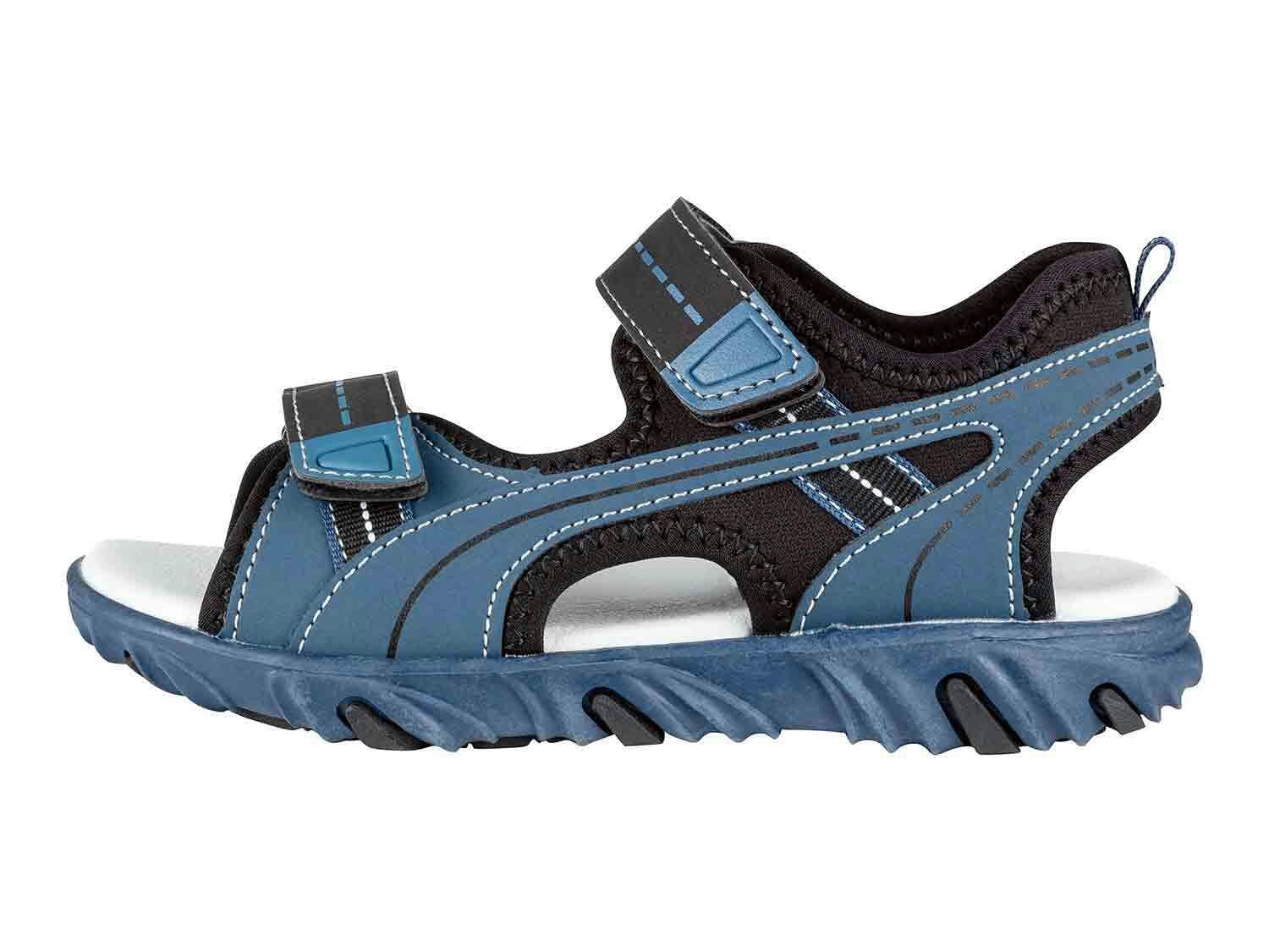 Sandalias azules y negras infantiles