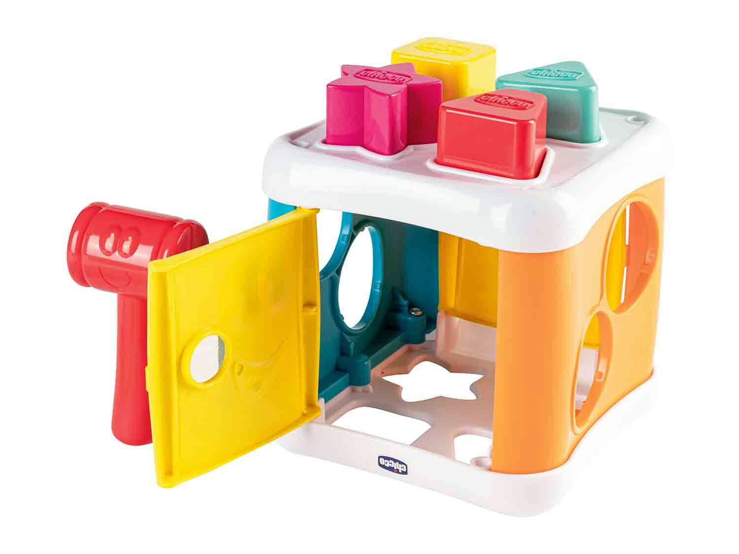 Chicco® Cubo clasificador y golpeador 2 en 1
