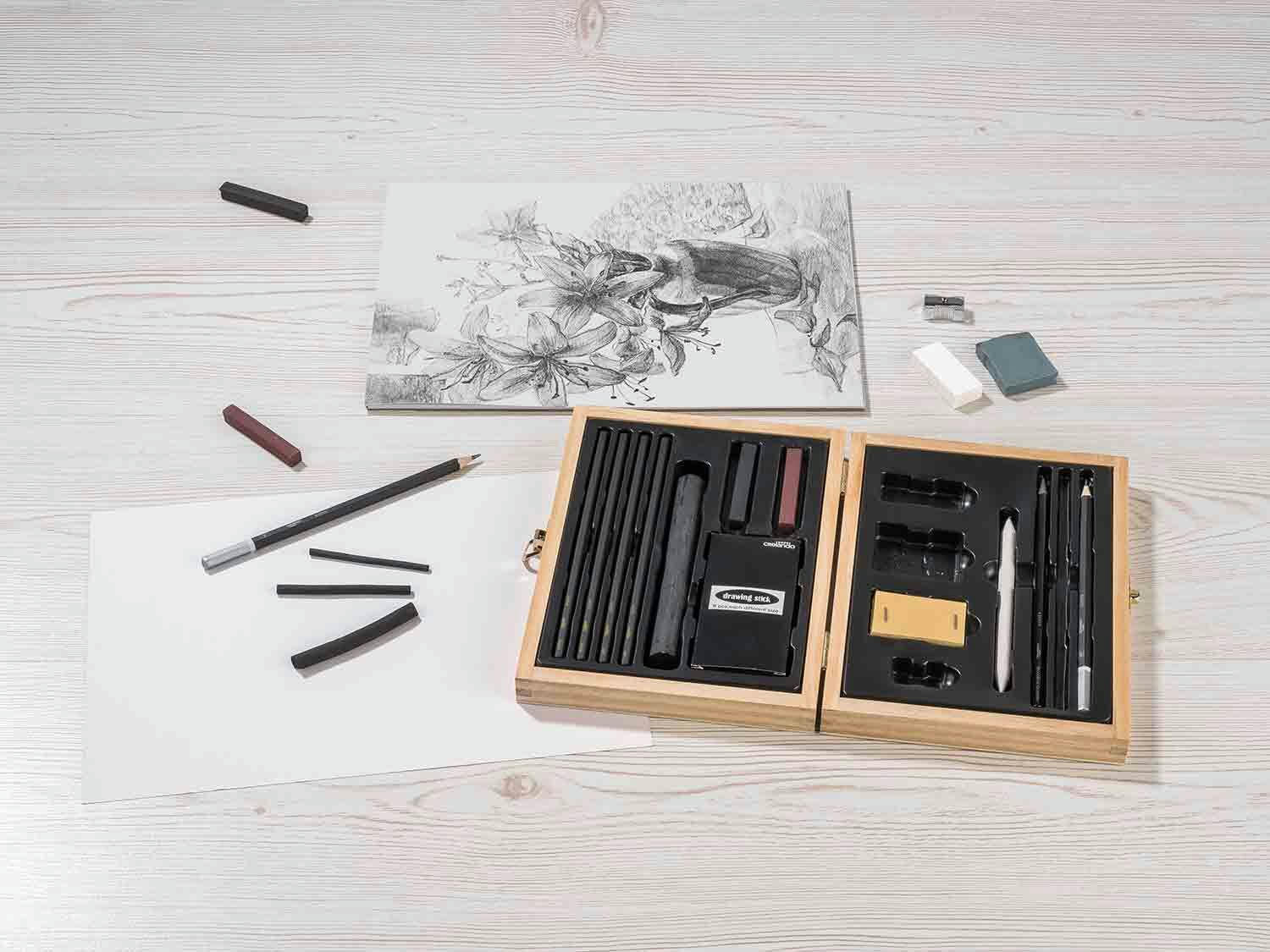 Set de bocetos y dibujo