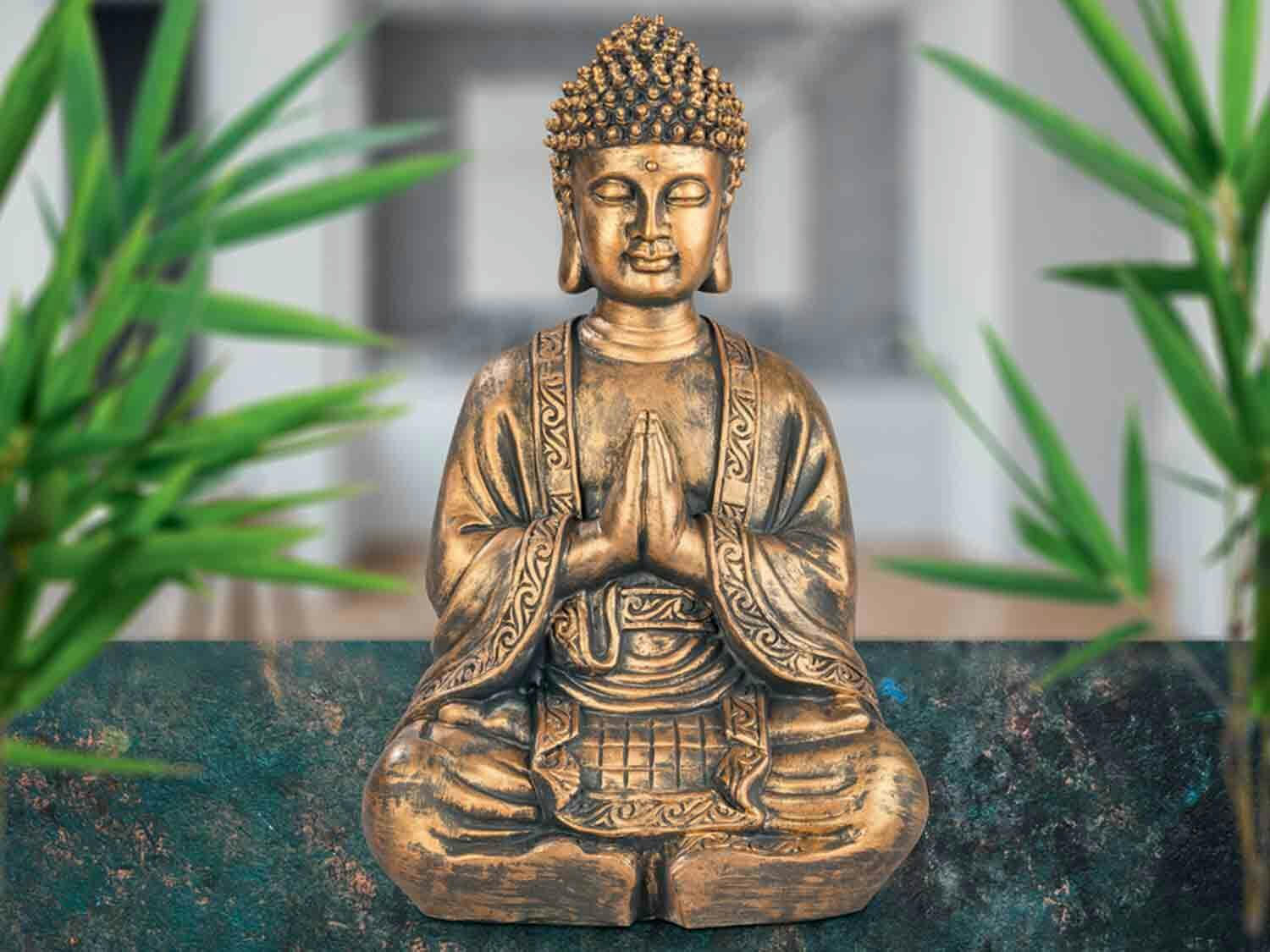 Buda rezando