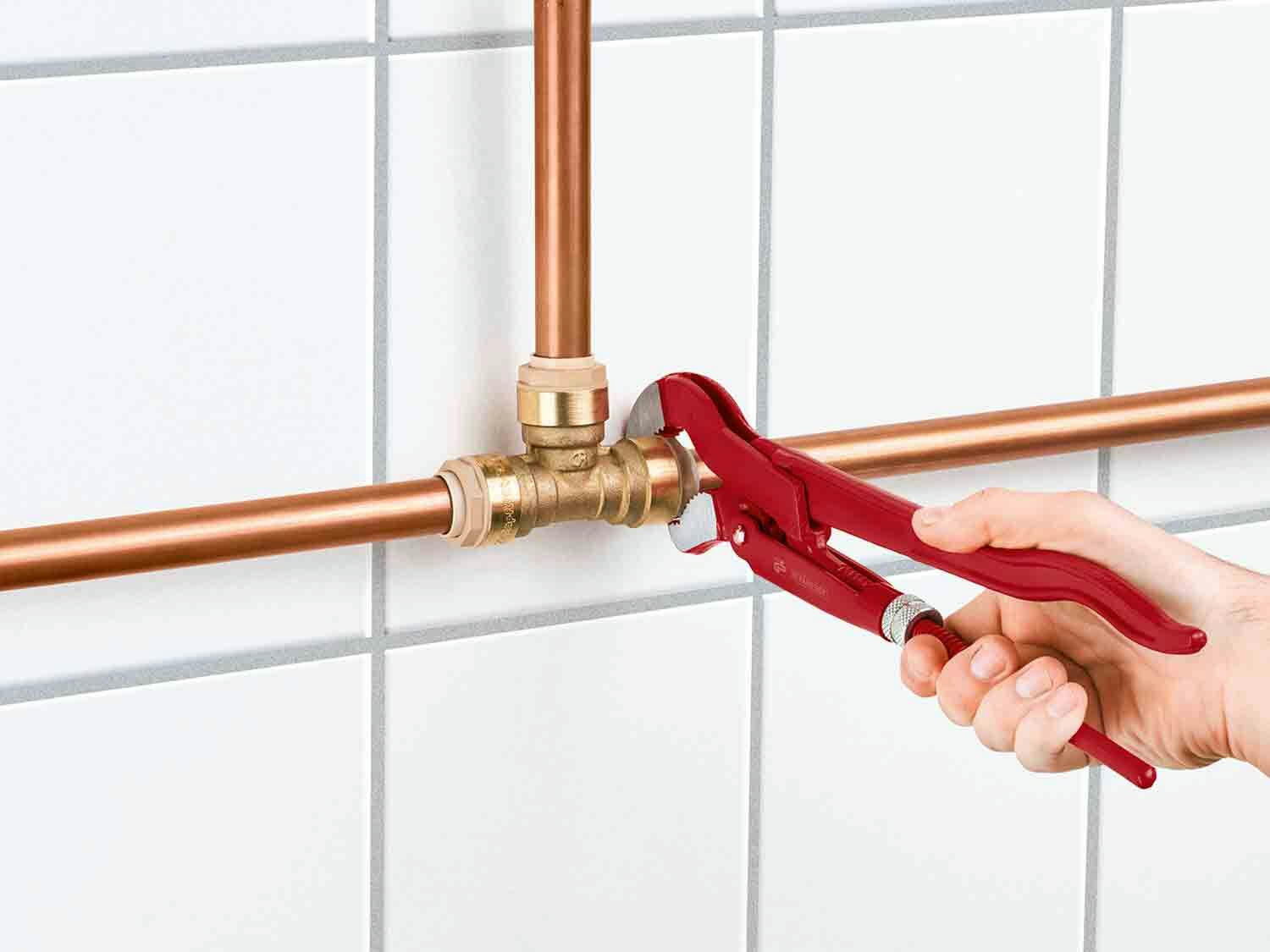 Llave para tubos de esquina
