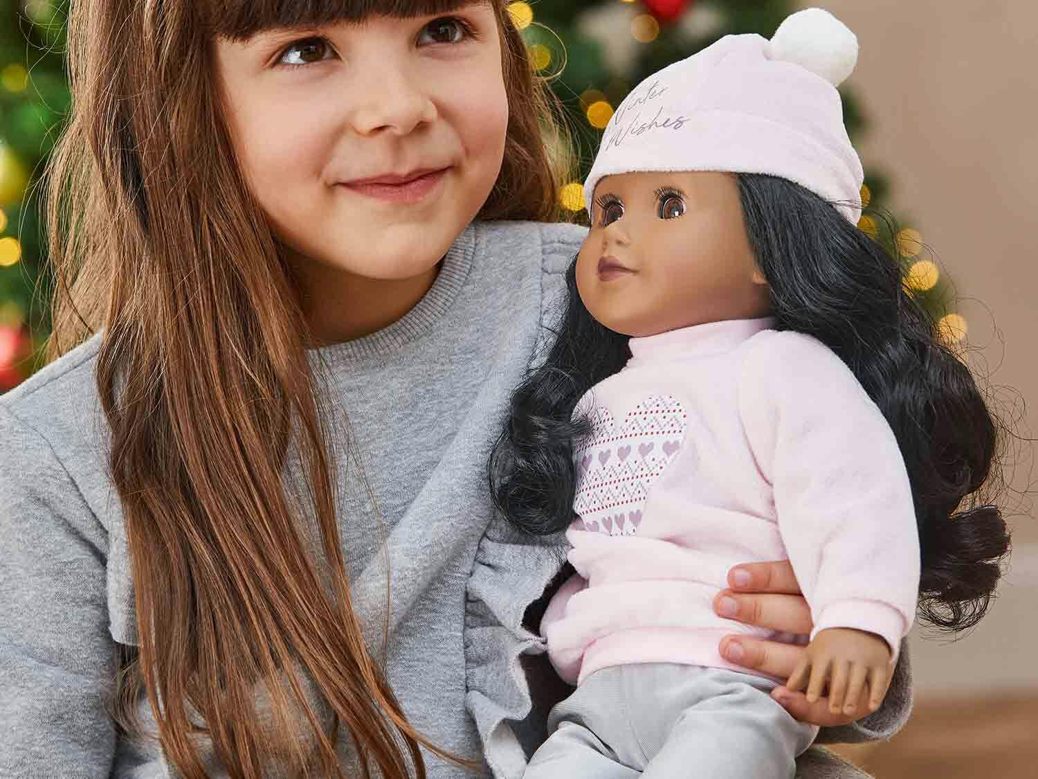 Muñeca con pelo negro